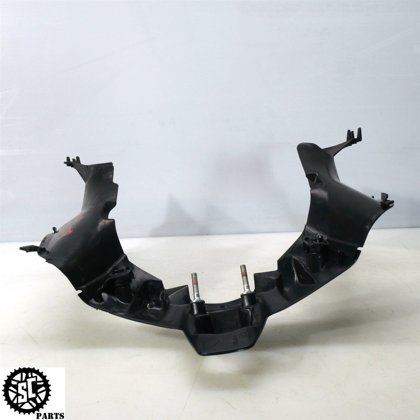 16-19 DUCATI PANIGALE 959 IGNITION SWITCH COVER D02