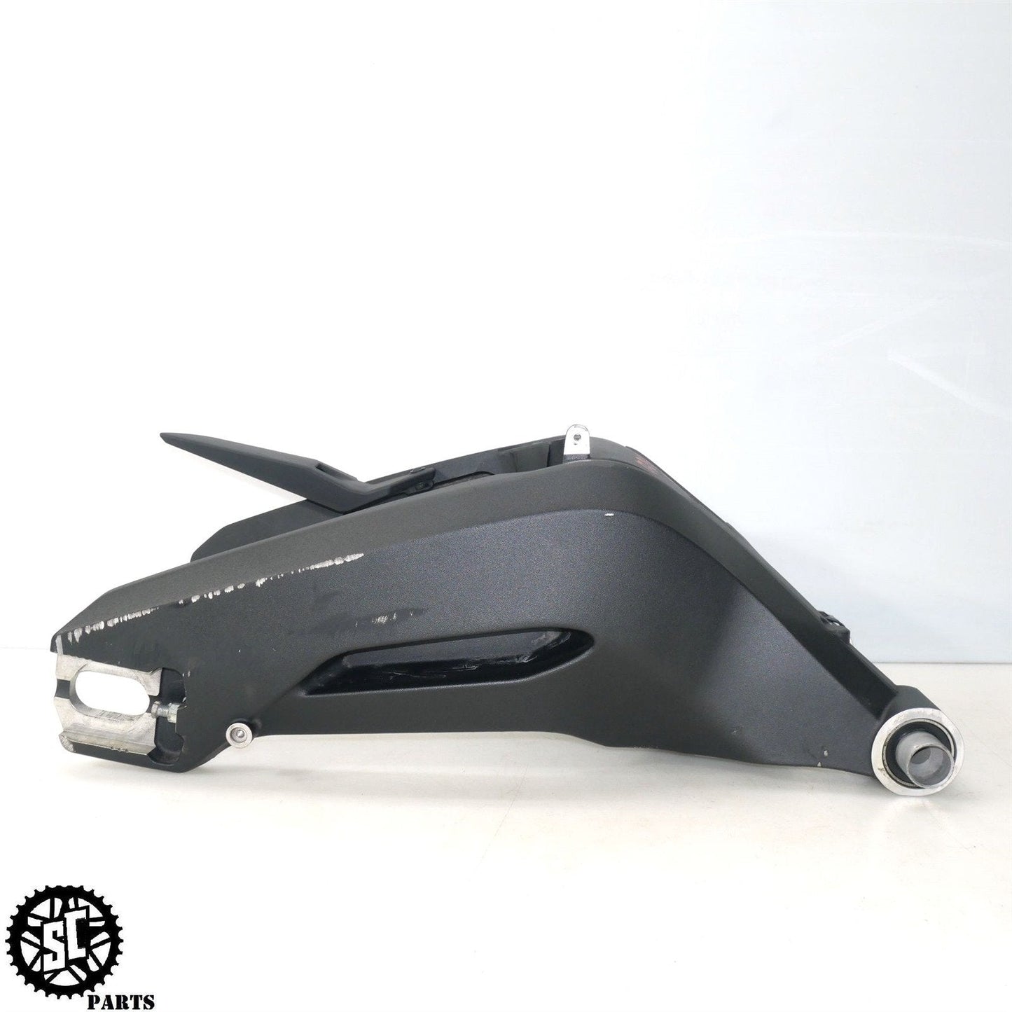 16-19 DUCATI PANIGALE 959 SWINGARM D02