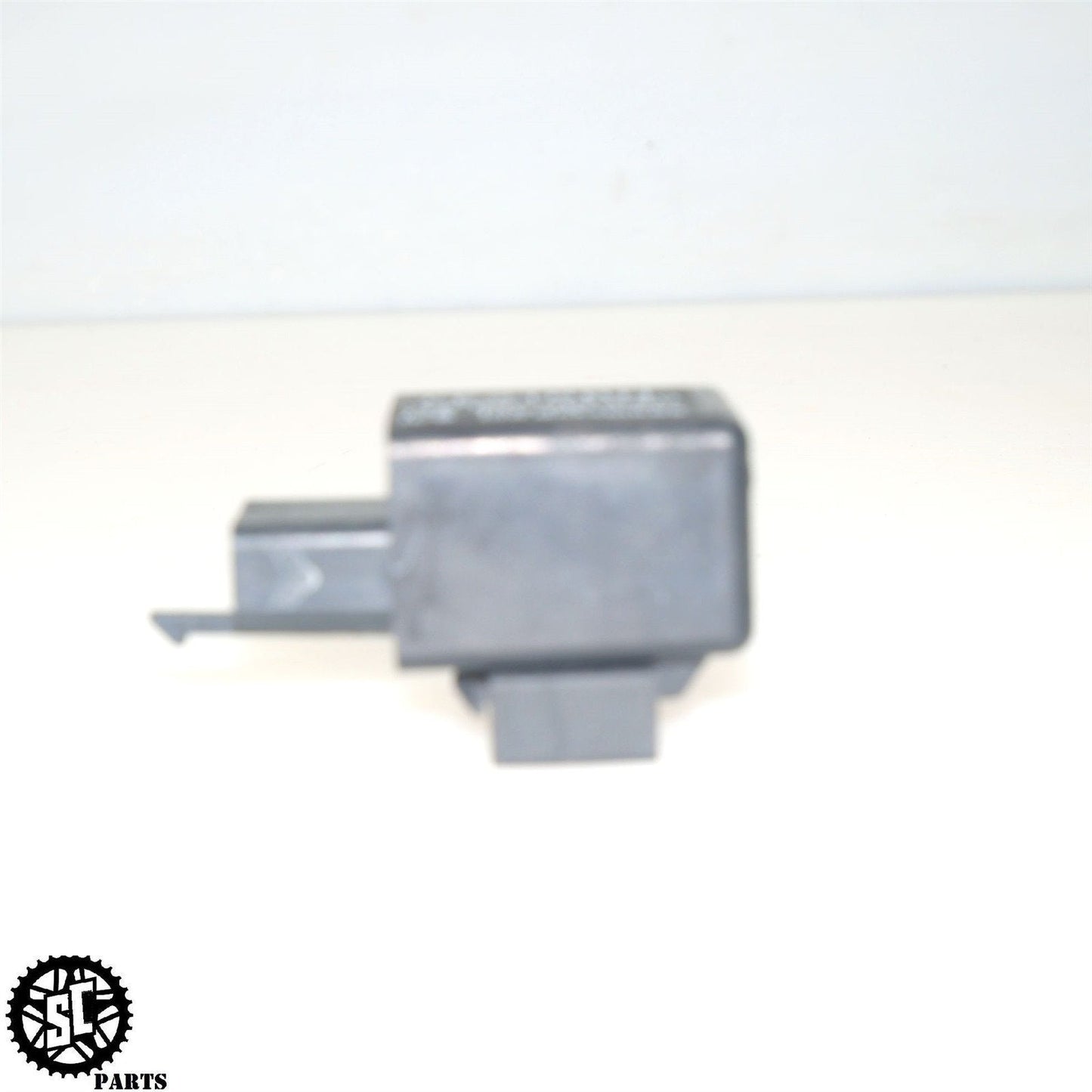 2015 TRIUMPH STREET TRIPLE 675 TURN SIGNAL FLASHER BLINKER RELAY SWITCH T18