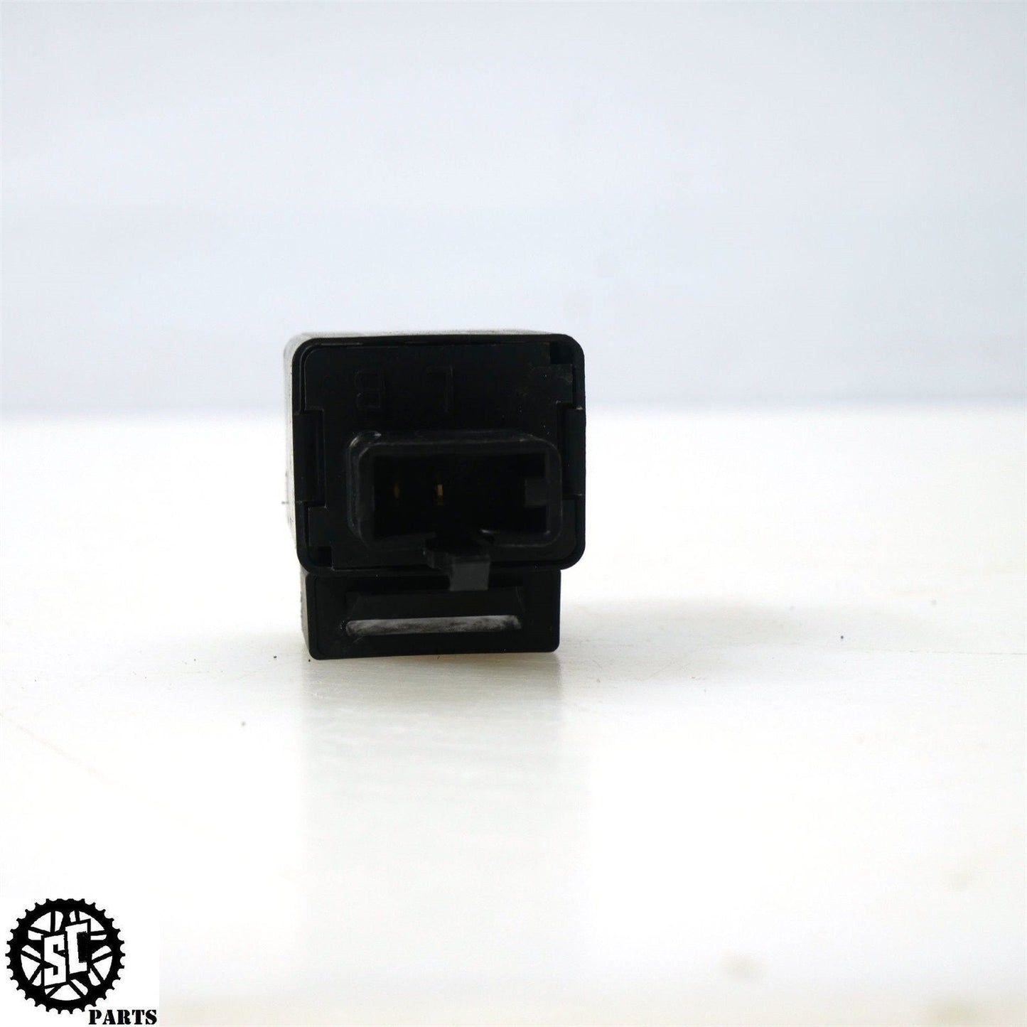 2015 TRIUMPH STREET TRIPLE 675 TURN SIGNAL FLASHER BLINKER RELAY SWITCH T18