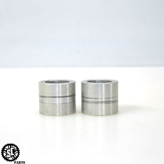 2015 TRIUMPH STREET TRIPLE 675 FRONT WHEEL AXLE SPACER T18