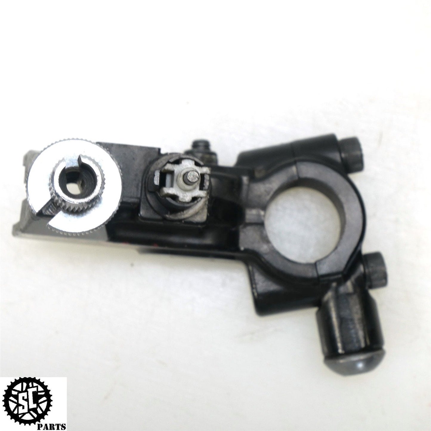 2015 TRIUMPH STREET TRIPLE 675 CLUTCH PERCH CABLE LEVER BRACKET T18