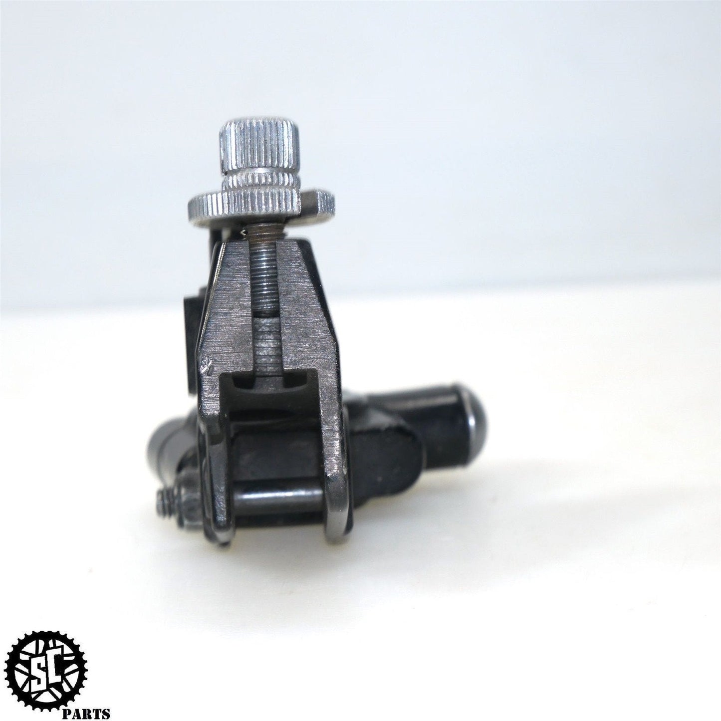 2015 TRIUMPH STREET TRIPLE 675 CLUTCH PERCH CABLE LEVER BRACKET T18