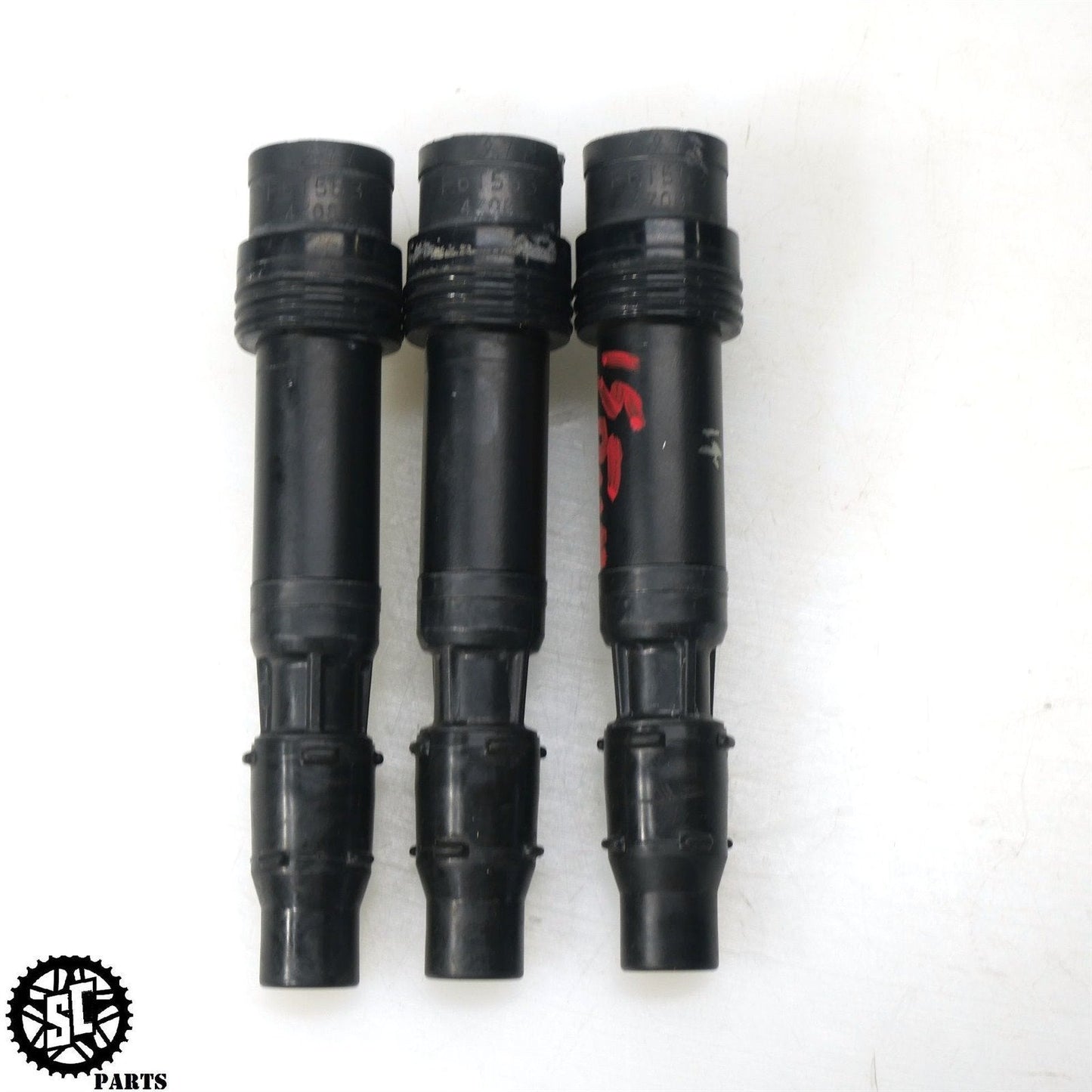 2015 TRIUMPH STREET TRIPLE 675 IGNITION COIL SPARK PLUG CAP T18