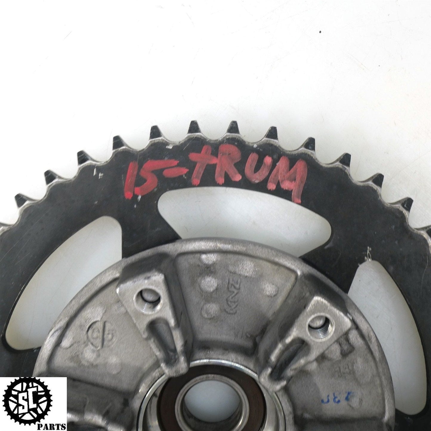 2015 TRIUMPH STREET TRIPLE 675 REAR SPROCKET HUB 47T T18