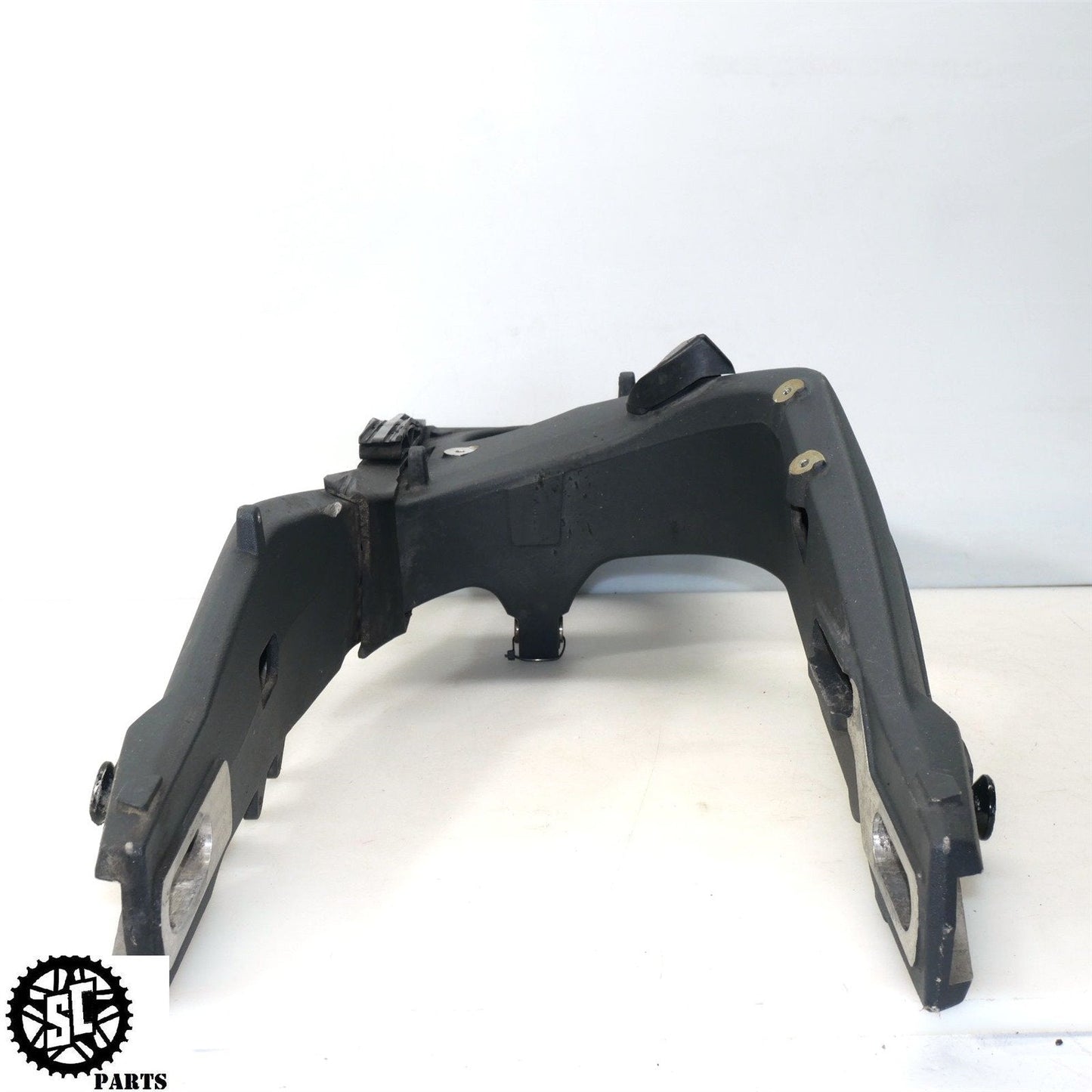 2015 TRIUMPH STREET TRIPLE 675 SWINGARM T18