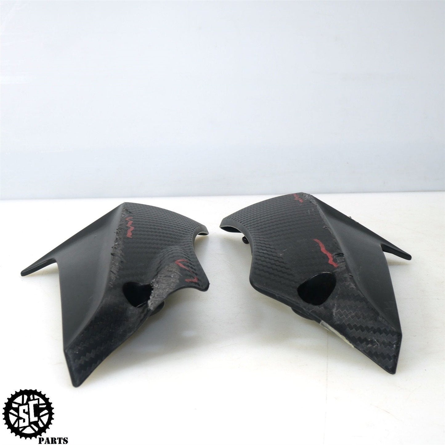 11-23 SUZUKI GSXR 600 750 SIDE FAIRING FRAME COVER TRIM S61