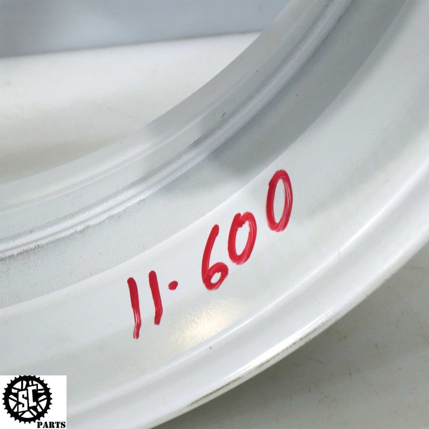 11-23 SUZUKI GSXR 600 750 REAR WHEEL WHITE SB S61