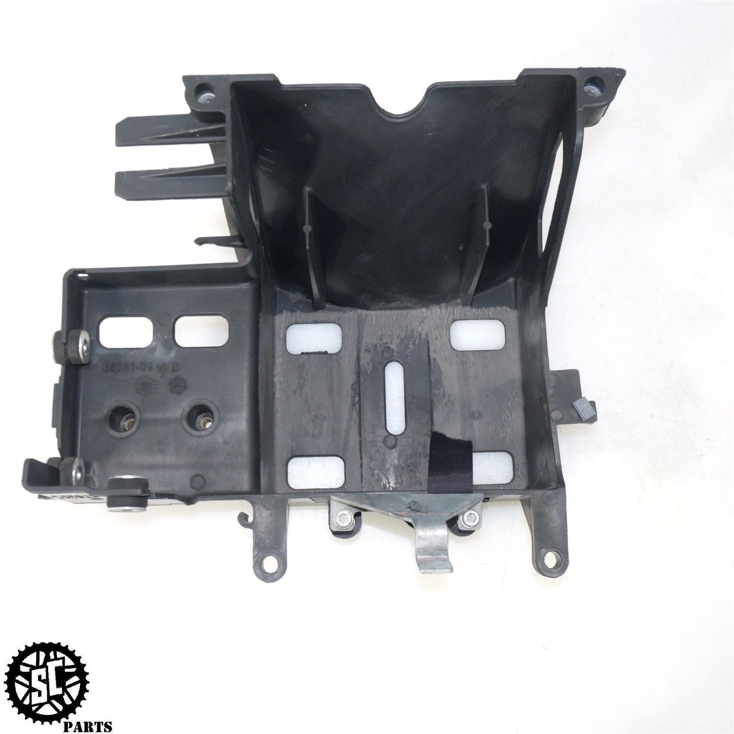 09-13 HARLEY DAVIDSON ROAD KING BATTERY BOX TRAY HD11