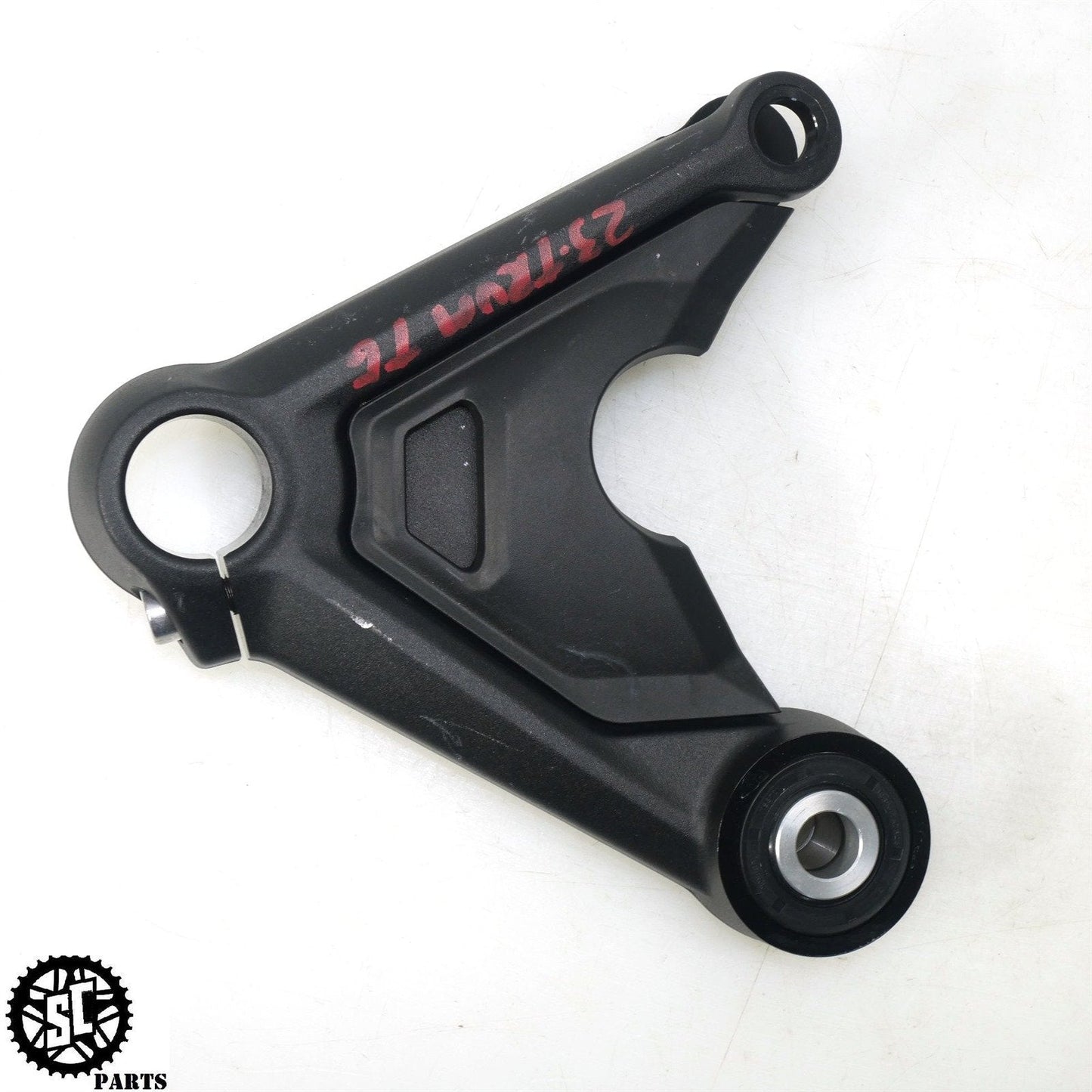 22-23 TRIUMPH TIGER 1200 REAR WHEEL SUPPORT BRACKET T25