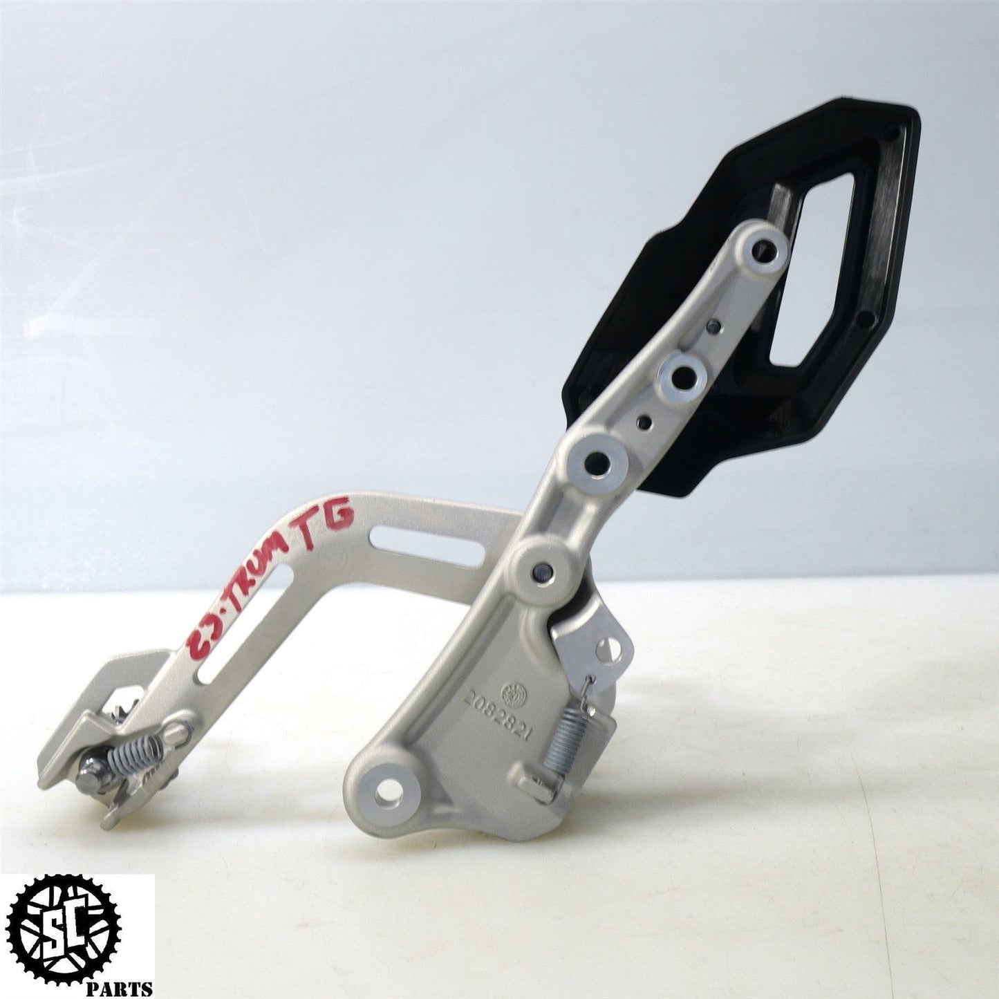 22-23 TRIUMPH TIGER 1200 RIGHT FOOT PEG BRAKE PEDAL T25