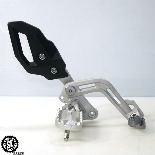 22-23 TRIUMPH TIGER 1200 RIGHT FOOT PEG BRAKE PEDAL T25