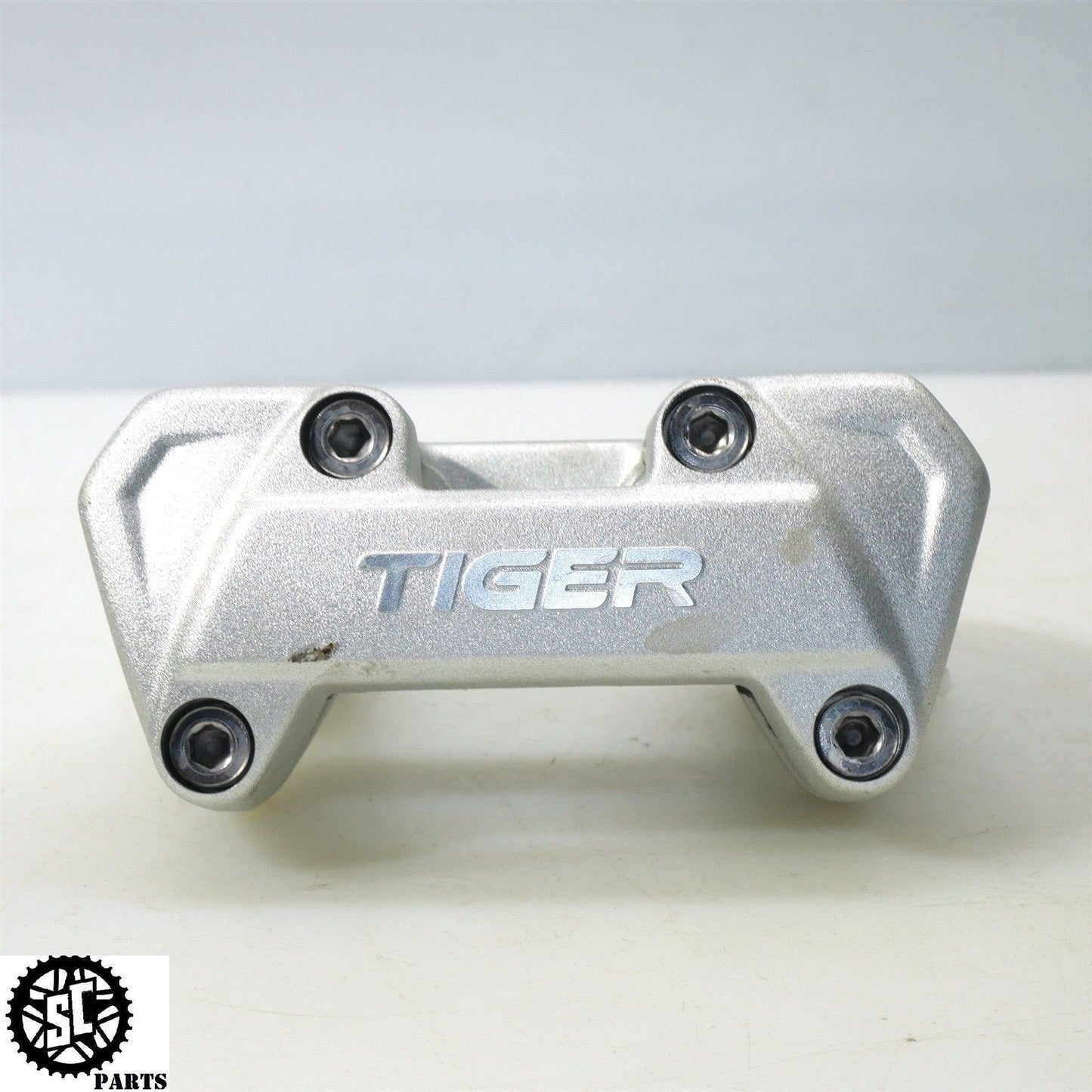 22-23 TRIUMPH TIGER 1200 HANDLEBAR RISER CLAMP T25