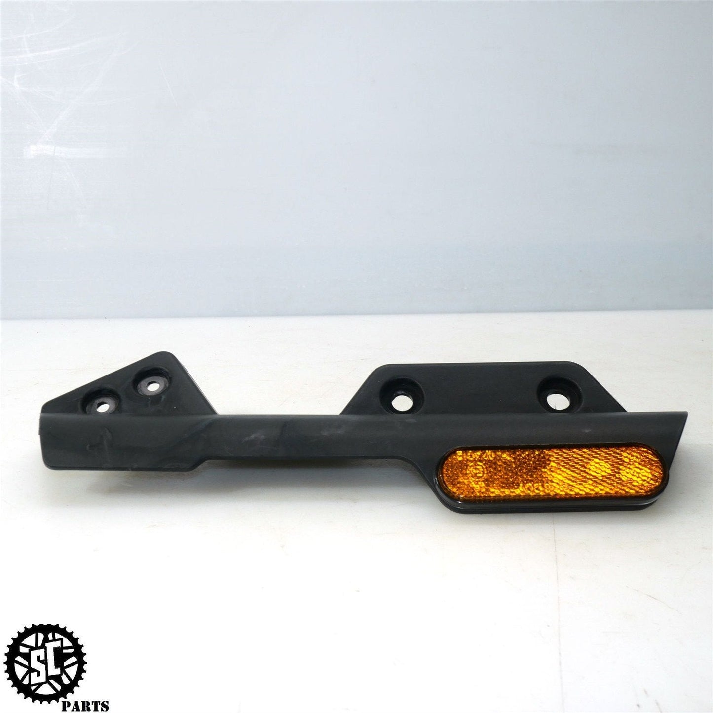 22-23 TRIUMPH TIGER 1200 RIGHT FRONT FORK PROTECTOR COVER GUARD T25