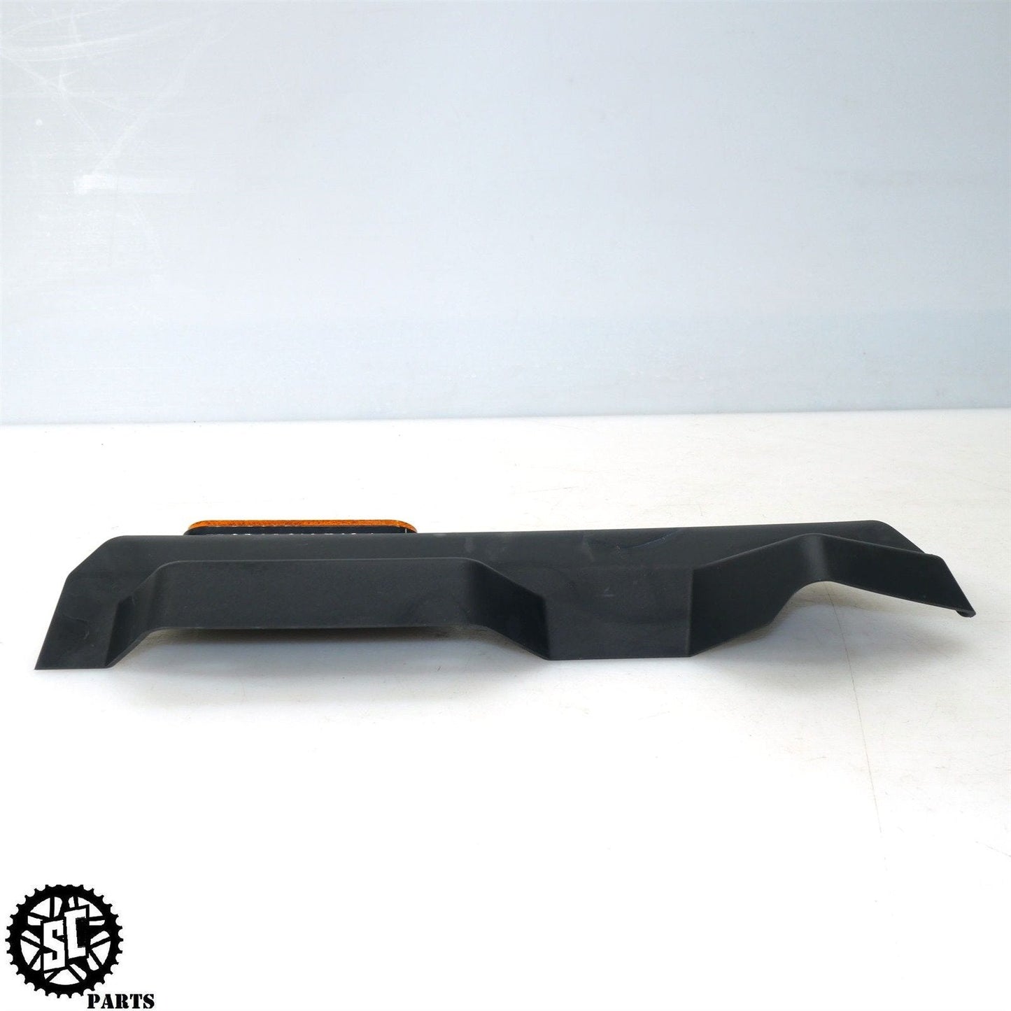 22-23 TRIUMPH TIGER 1200 RIGHT FRONT FORK PROTECTOR COVER GUARD T25