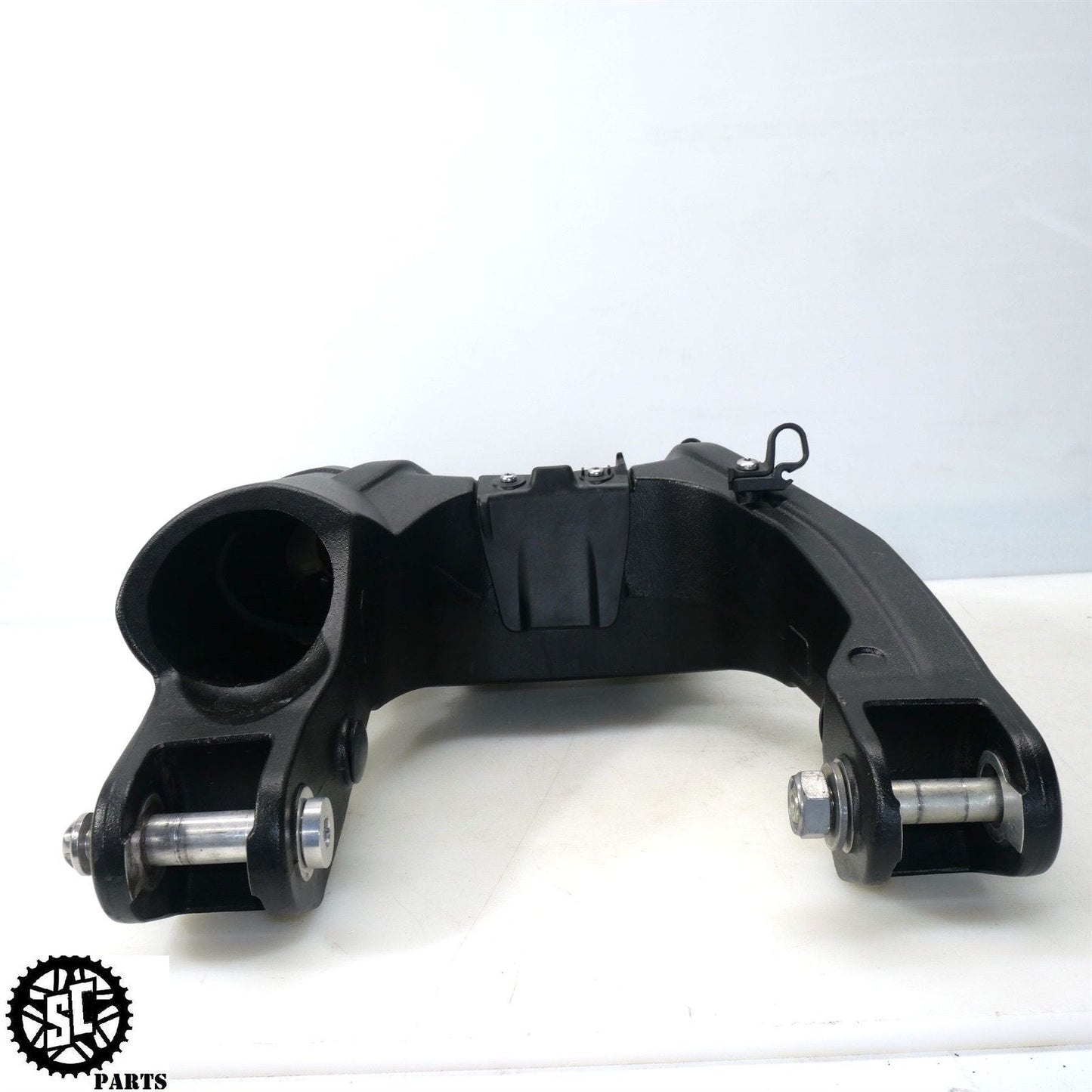 22-23 TRIUMPH TIGER 1200 REAR SWINGARM LONG DUST COVER T25