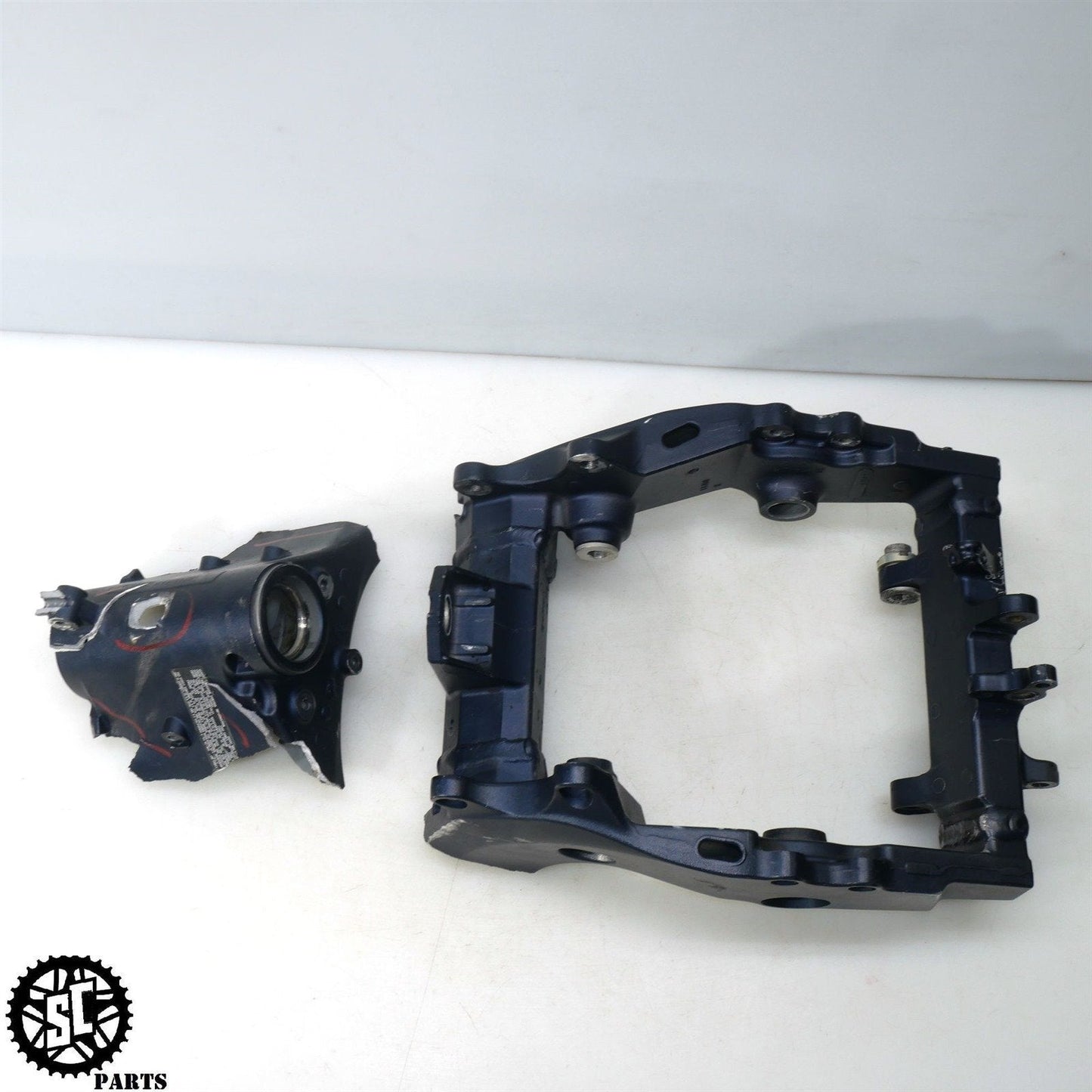 11-23 SUZUKI GSXR 600 750 FRAME CHASSIS *S* S01