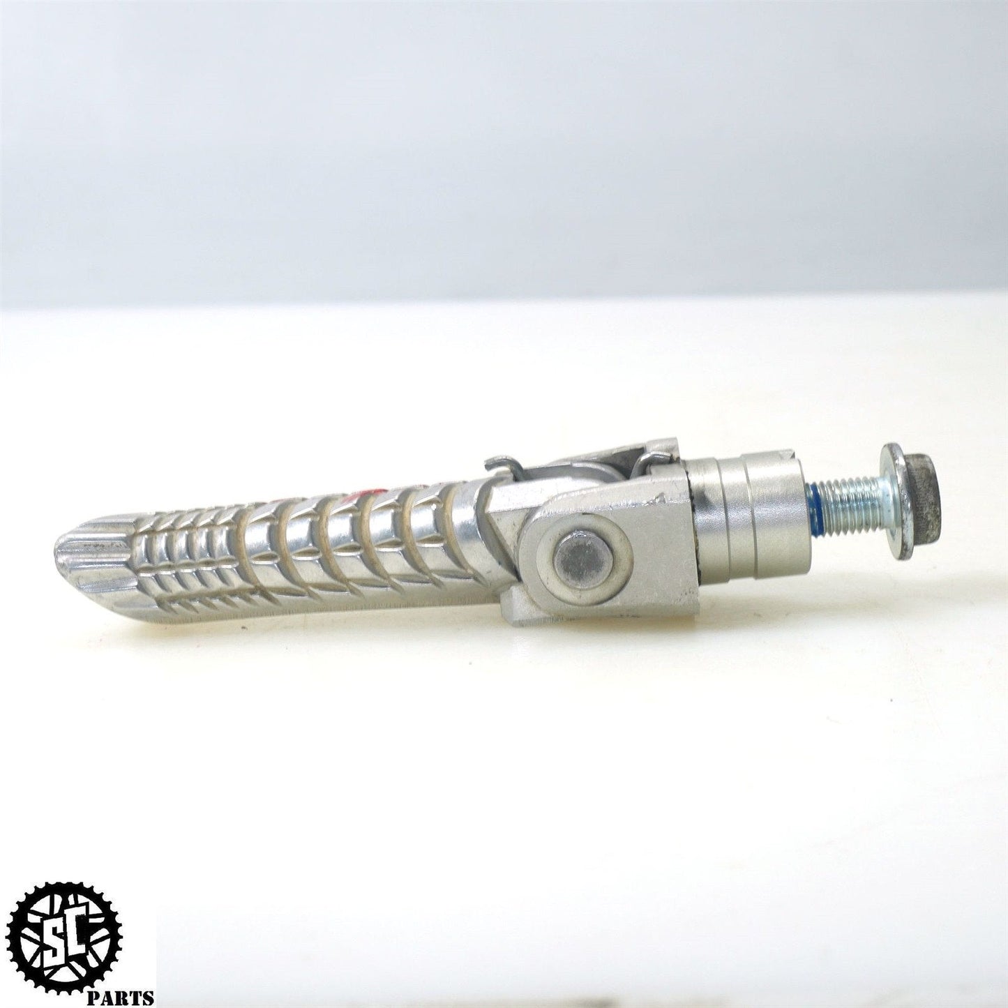 11-23 SUZUKI GSXR 600 750 RIGHT FRONT FOOT PEG REARSET S14