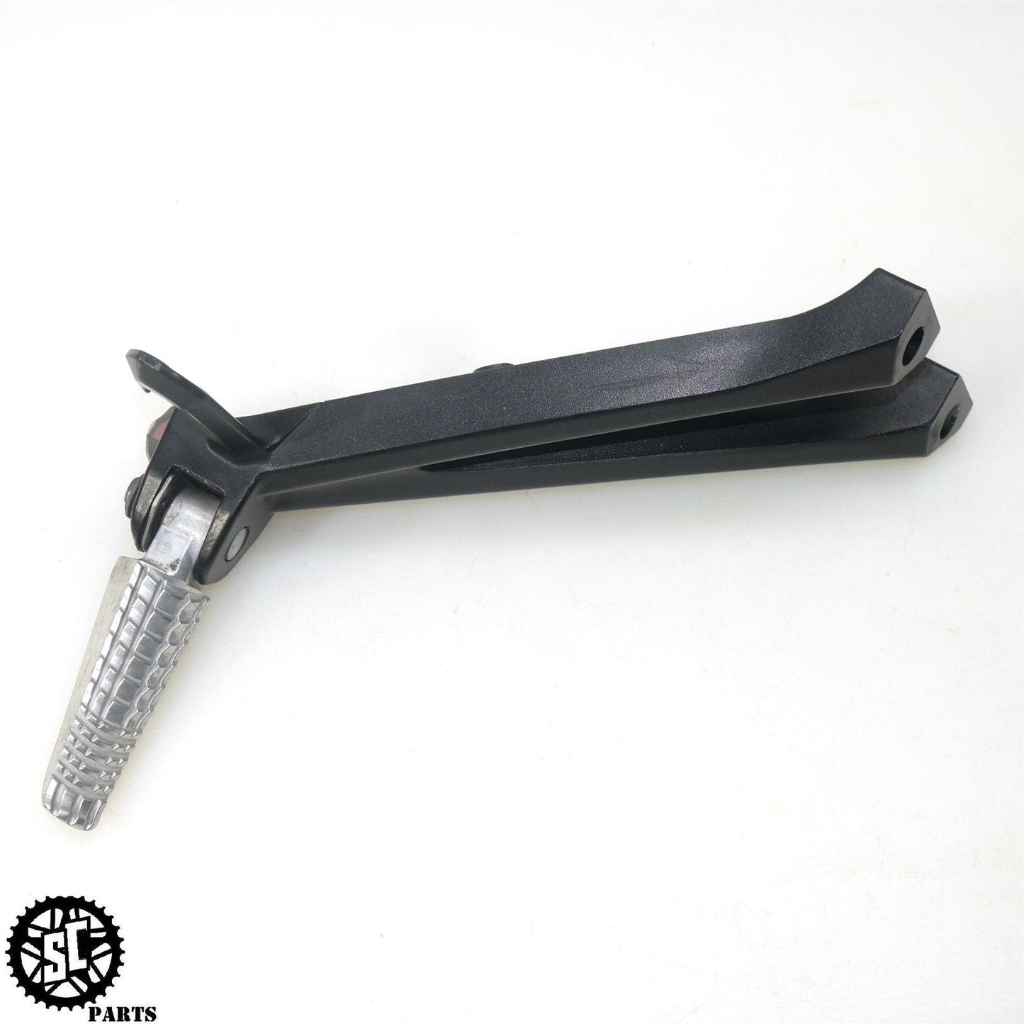 11-23 SUZUKI GSXR 600 750 RIGHT REAR PASSENGER FOOT PEG S14
