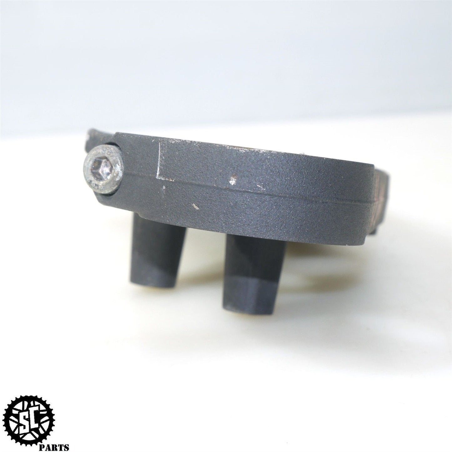 11-23 SUZUKI GSXR 600 750 UPPER TRIPLE TREE CLAMP S14