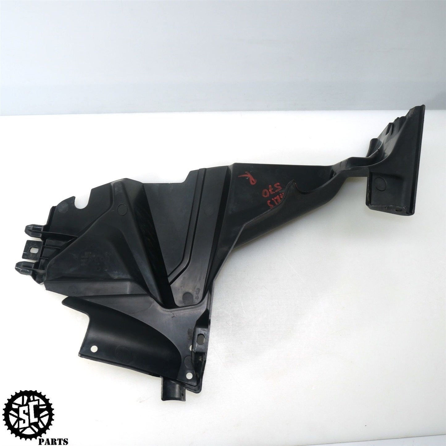 2021 CAN-AM OUTLANDER 570 DPS FRONT FENDER RIGHT INNER FAIRING TRIM