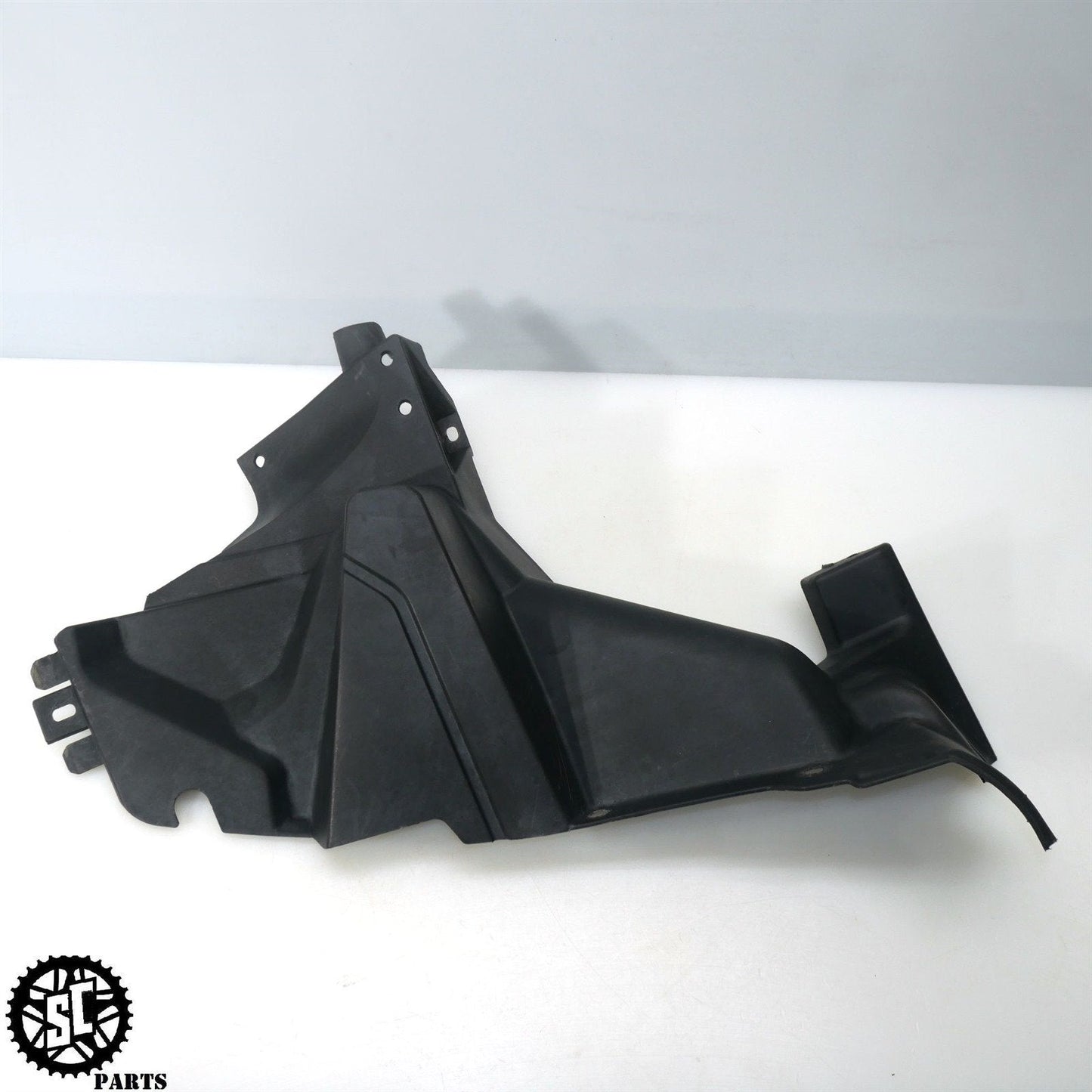 2021 CAN-AM OUTLANDER 570 DPS FRONT FENDER RIGHT INNER FAIRING TRIM