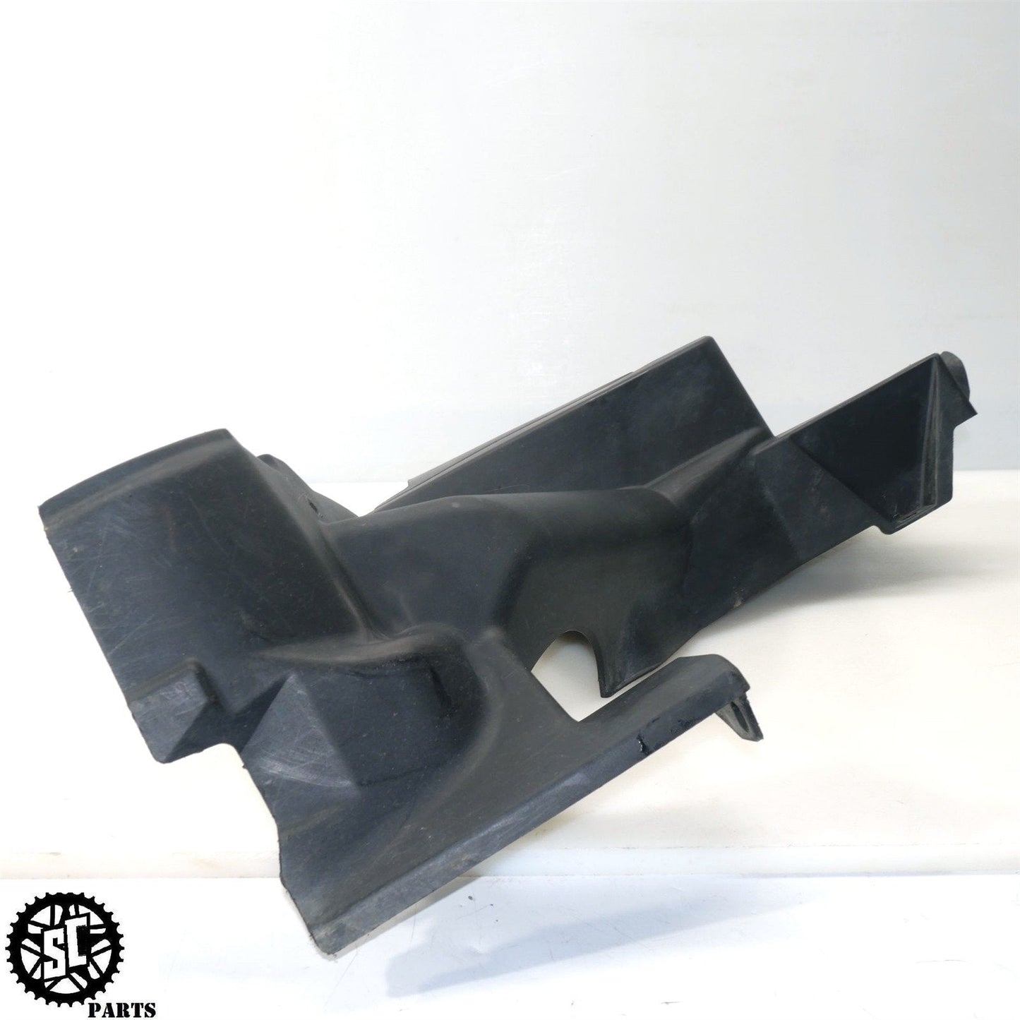 2021 CAN-AM OUTLANDER 570 DPS FRONT FENDER RIGHT INNER FAIRING TRIM