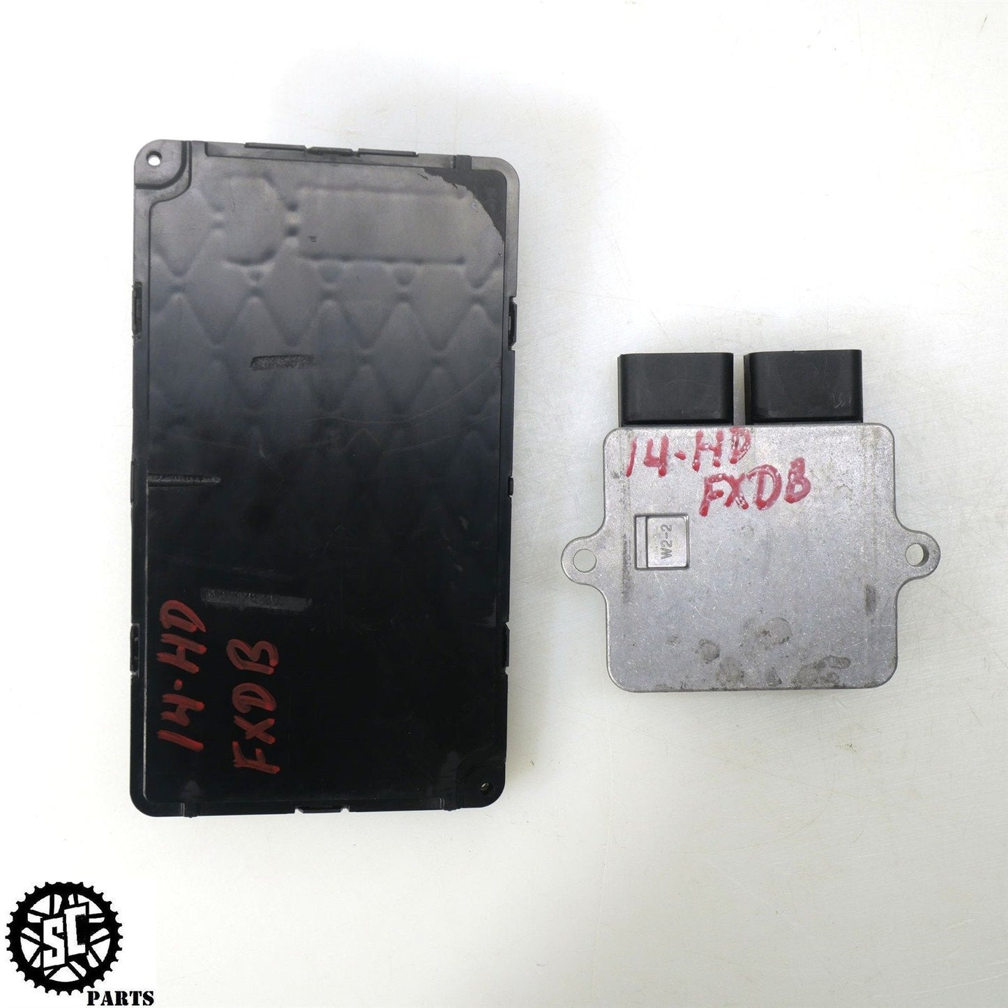 12-17 HARLEY FXDB DYNA STREET BOB ECU COMPUTER MODULE BCM BASE PAIRED HD43