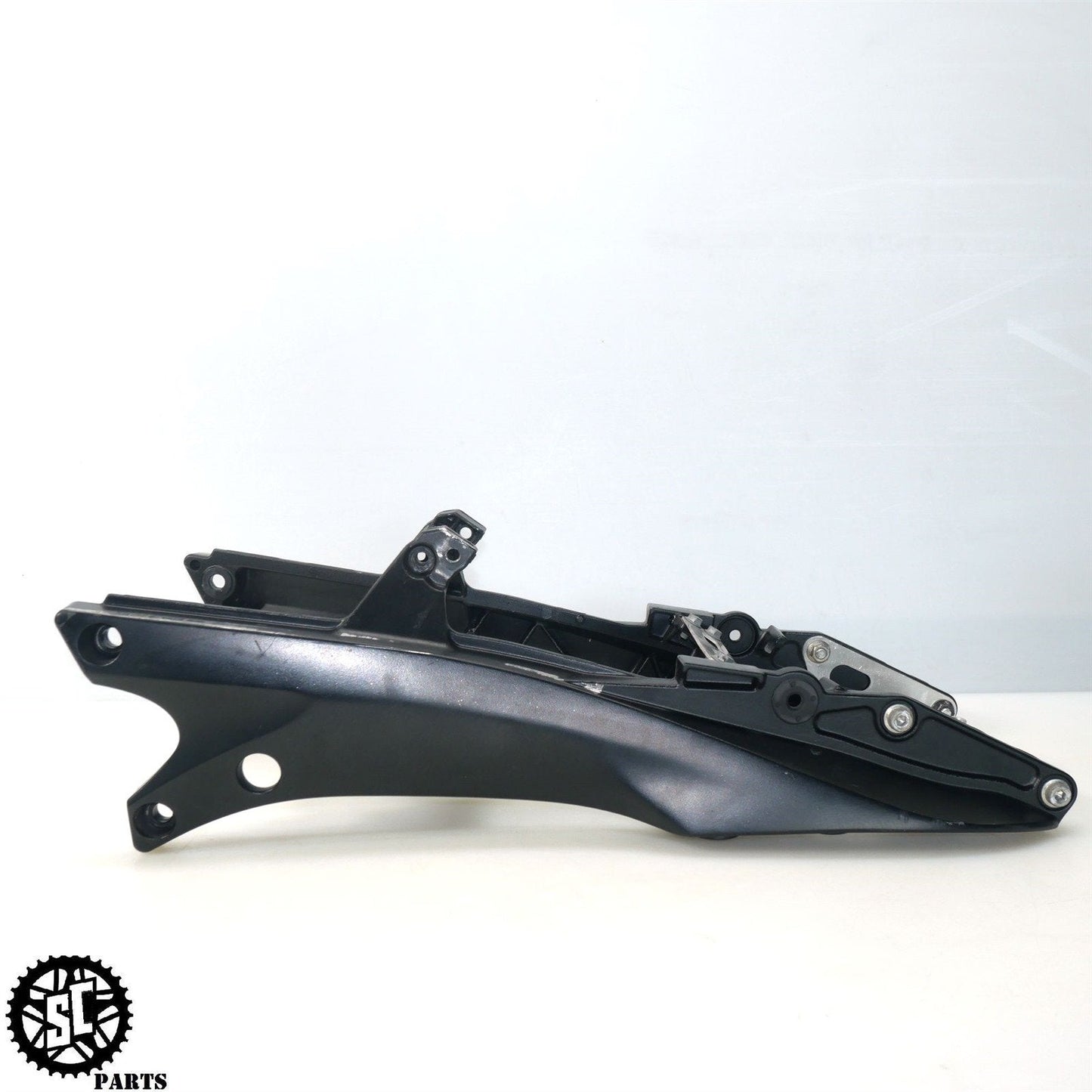 07 08 SUZUKI GSXR1000 REAR SUBFRAME RAIL S51