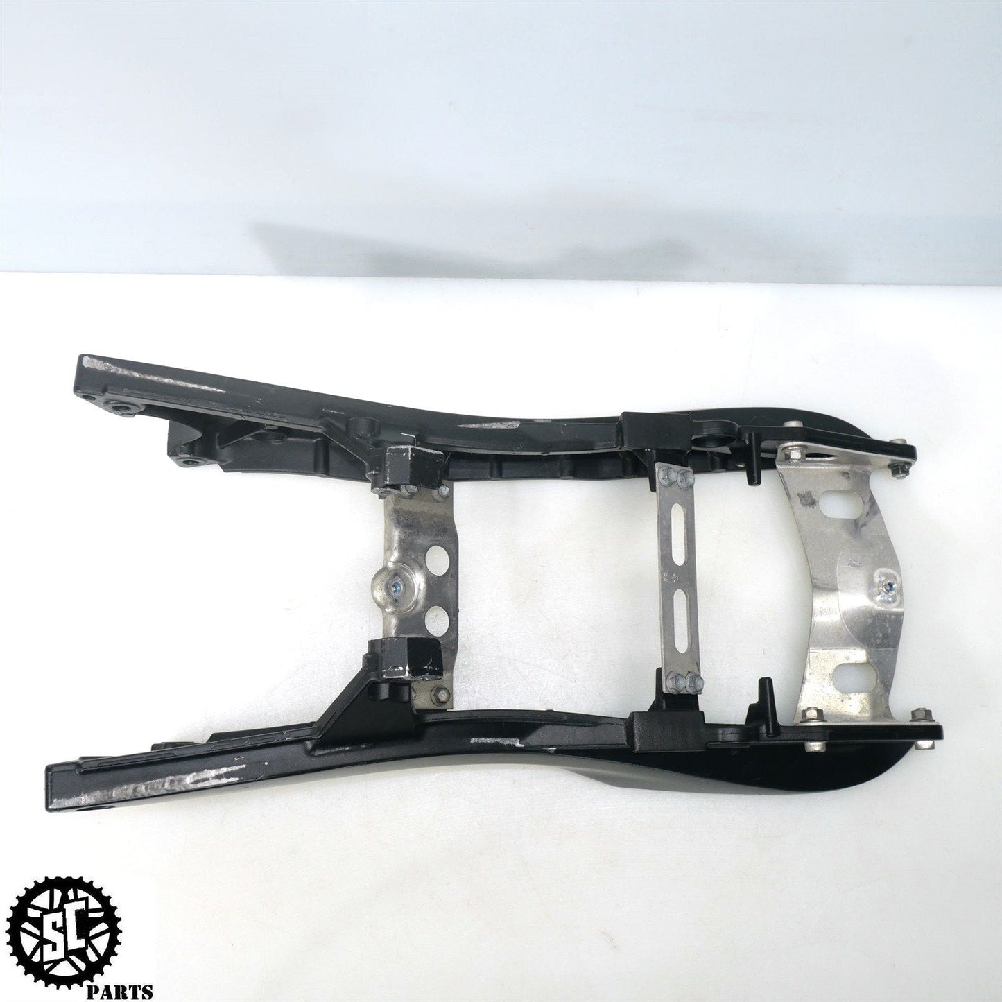 07 08 SUZUKI GSXR1000 REAR SUBFRAME RAIL S51