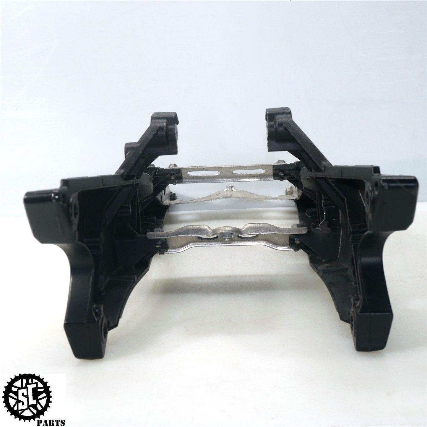 07 08 SUZUKI GSXR1000 REAR SUBFRAME RAIL S51