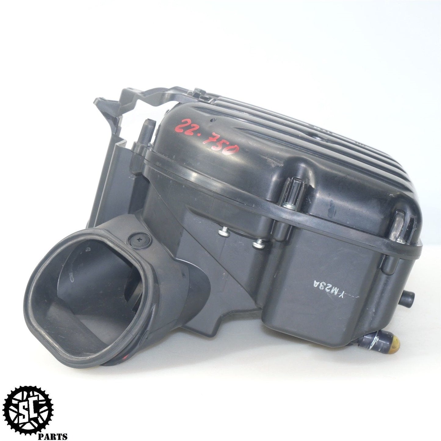 11-22 SUZUKI GSXR 750 AIRBOX INTAKE FILTER HOUSING S05