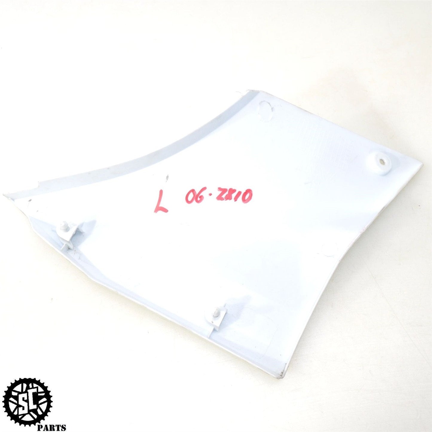 06 07 KAWASAKI NINJA ZX10R SEAT FAIRING LEFT RIGHT K65