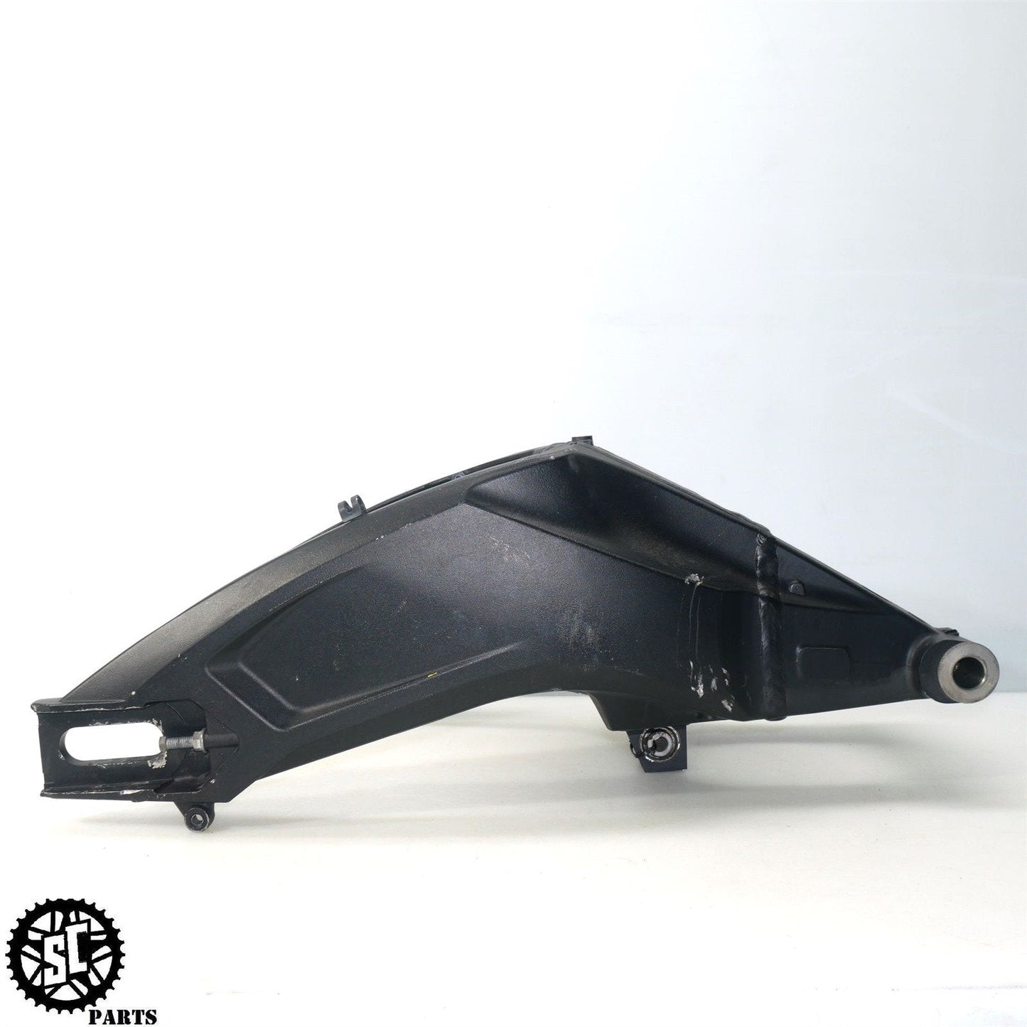 2014 SUZUKI GSXR600 REAR SWINGARM S49