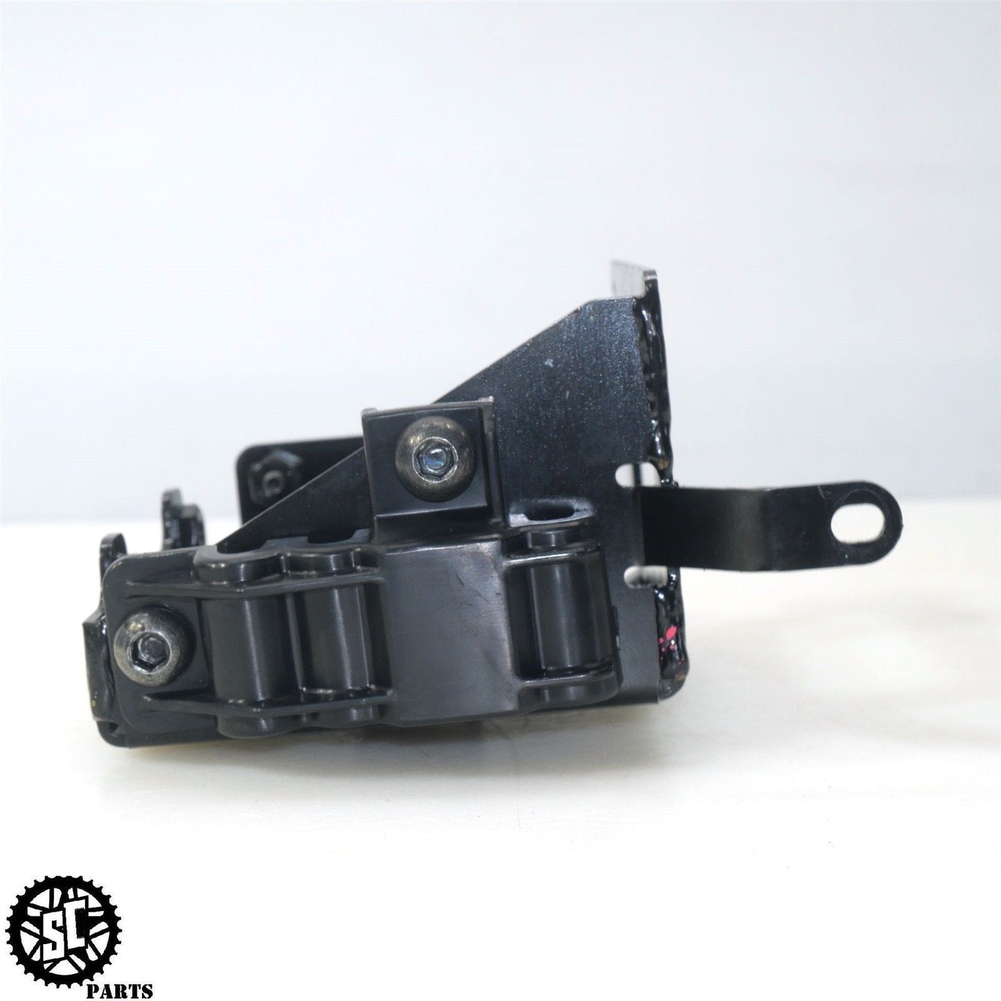 2023 INDIAN ROADMASTER ABS MODULE BRACKET BOX