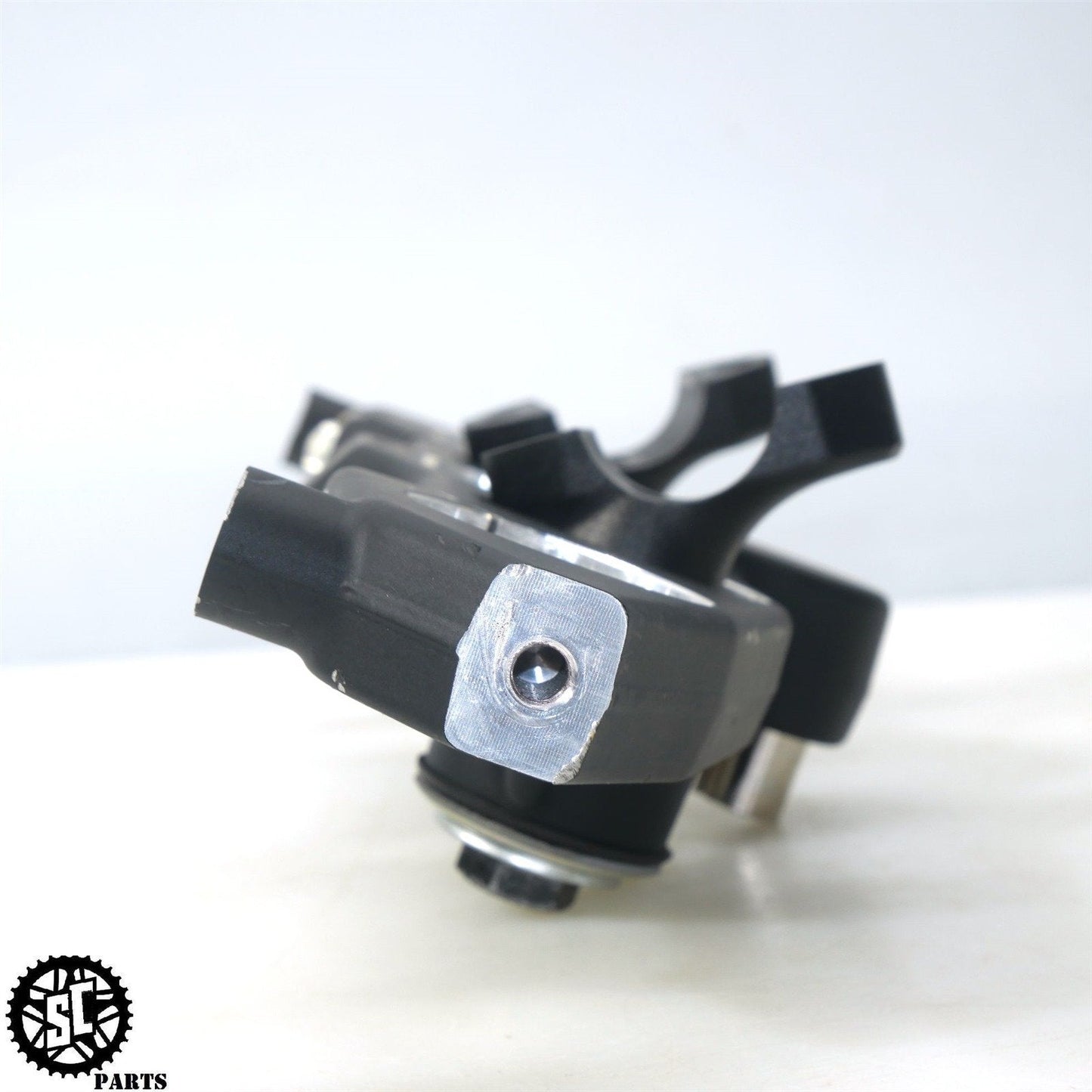 2023 INDIAN ROADMASTER TRIPLE TREE FORK CLAMP RISER