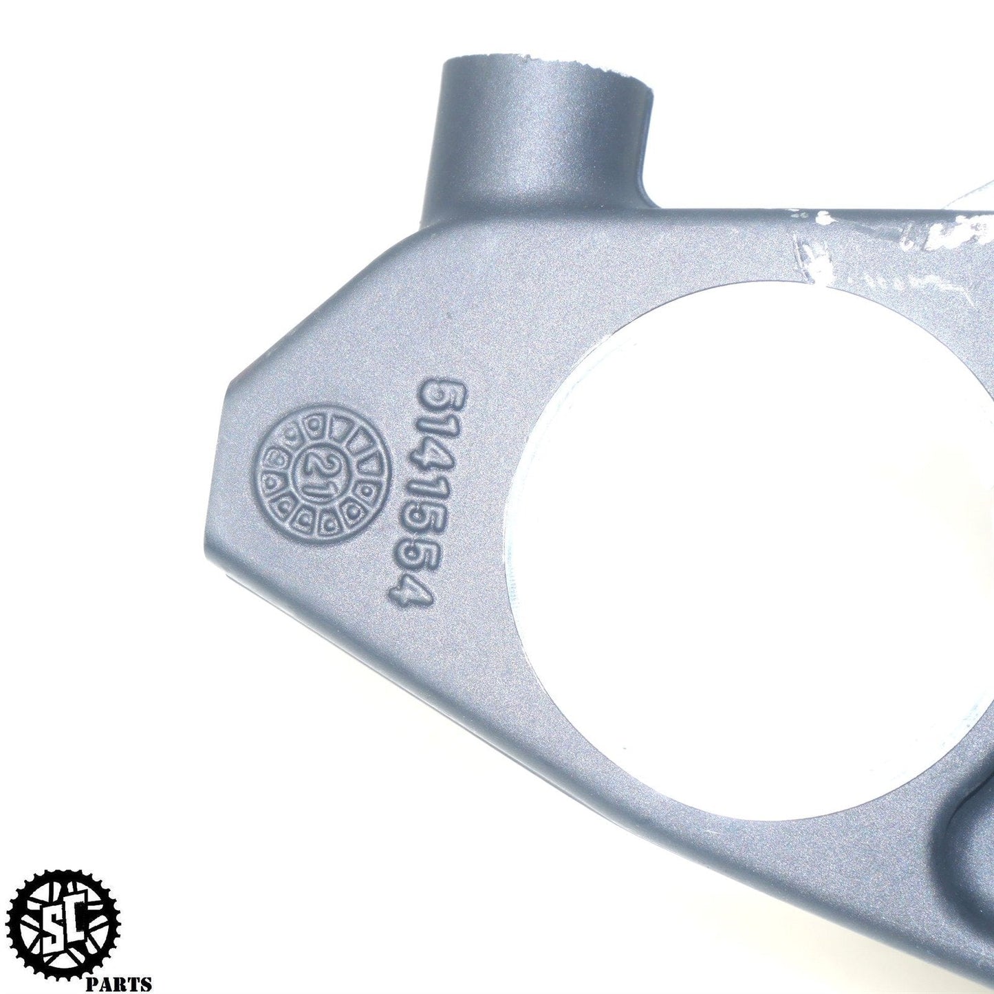 2023 INDIAN ROADMASTER TRIPLE TREE FORK CLAMP RISER