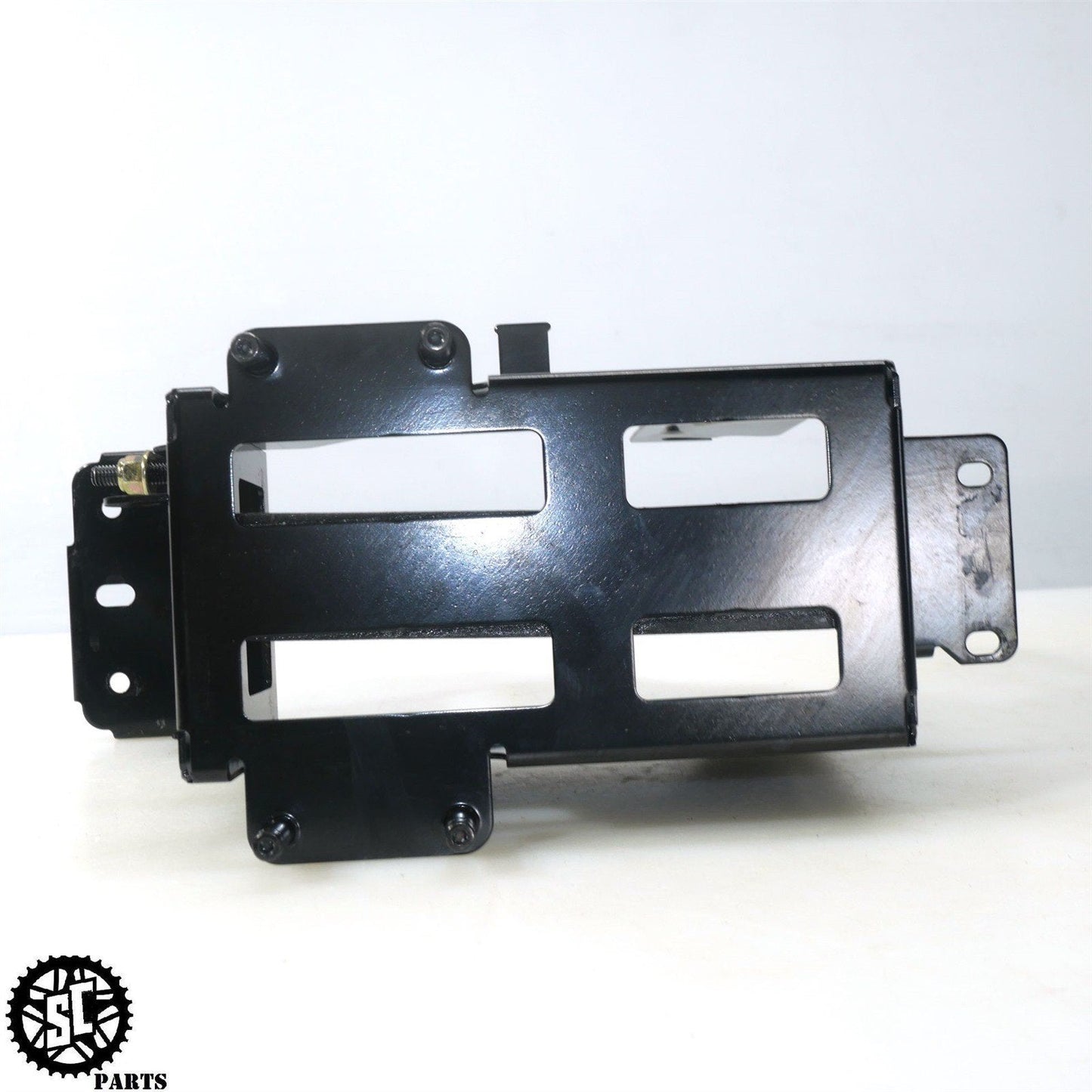 2023 INDIAN ROADMASTER BATTERY TRAY BOX HD27