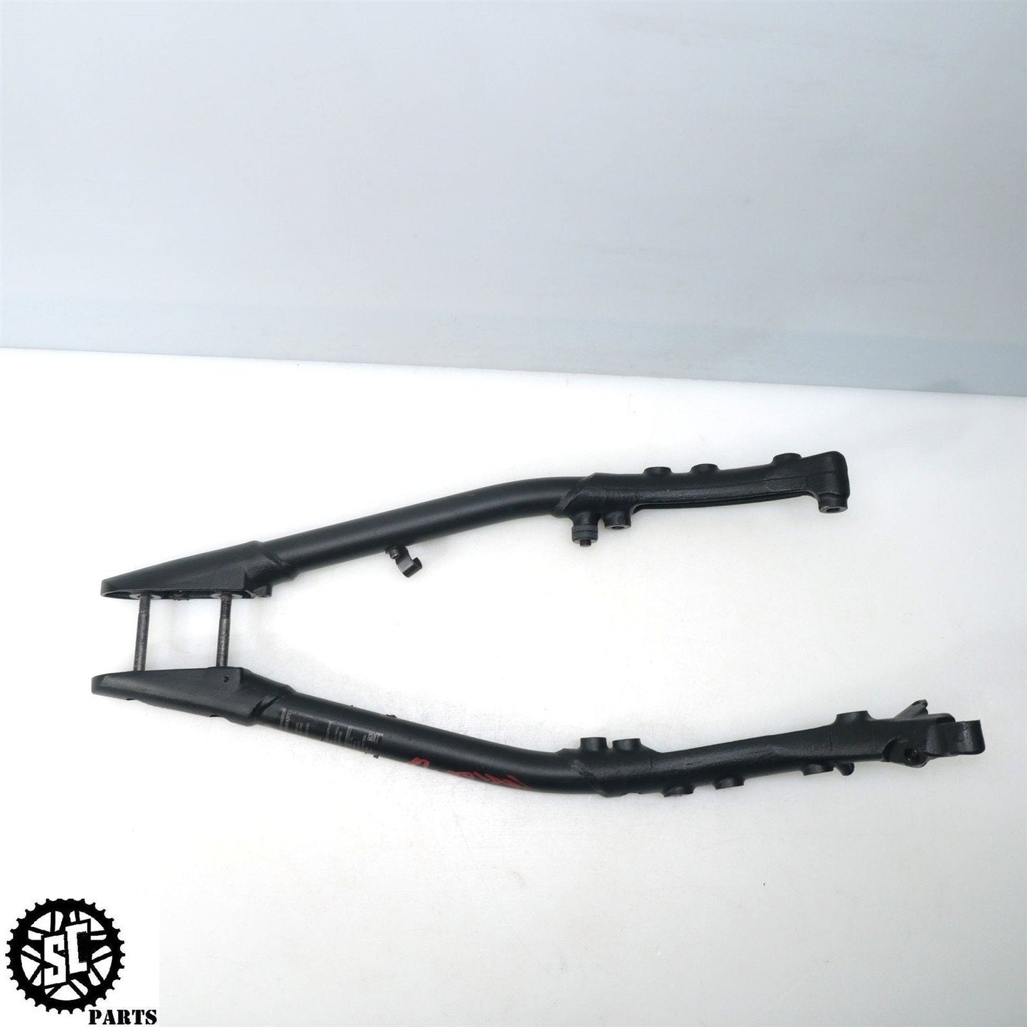 2023 INDIAN ROADMASTER FRAME TUBE BRACKET HD27