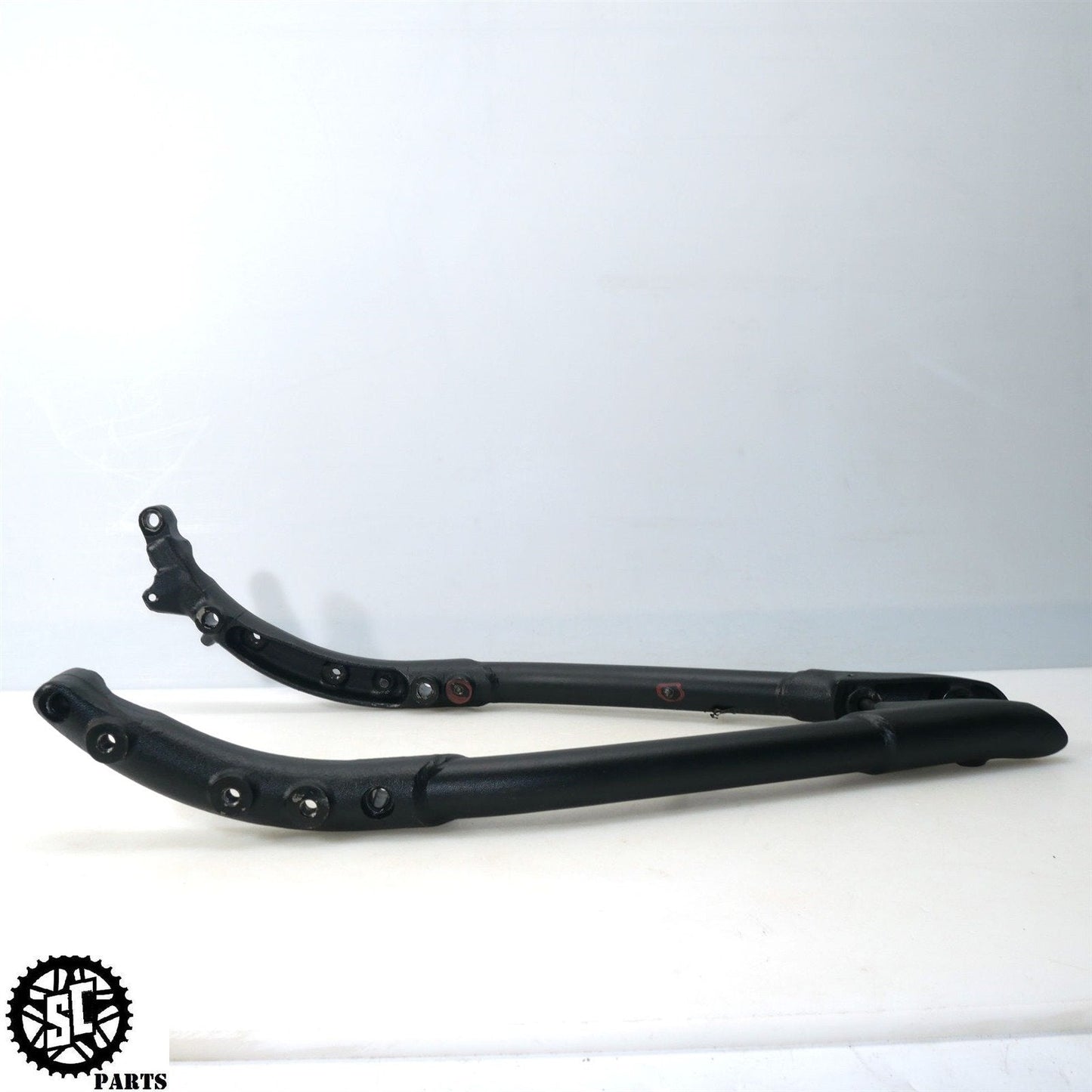 2023 INDIAN ROADMASTER FRAME TUBE BRACKET HD27