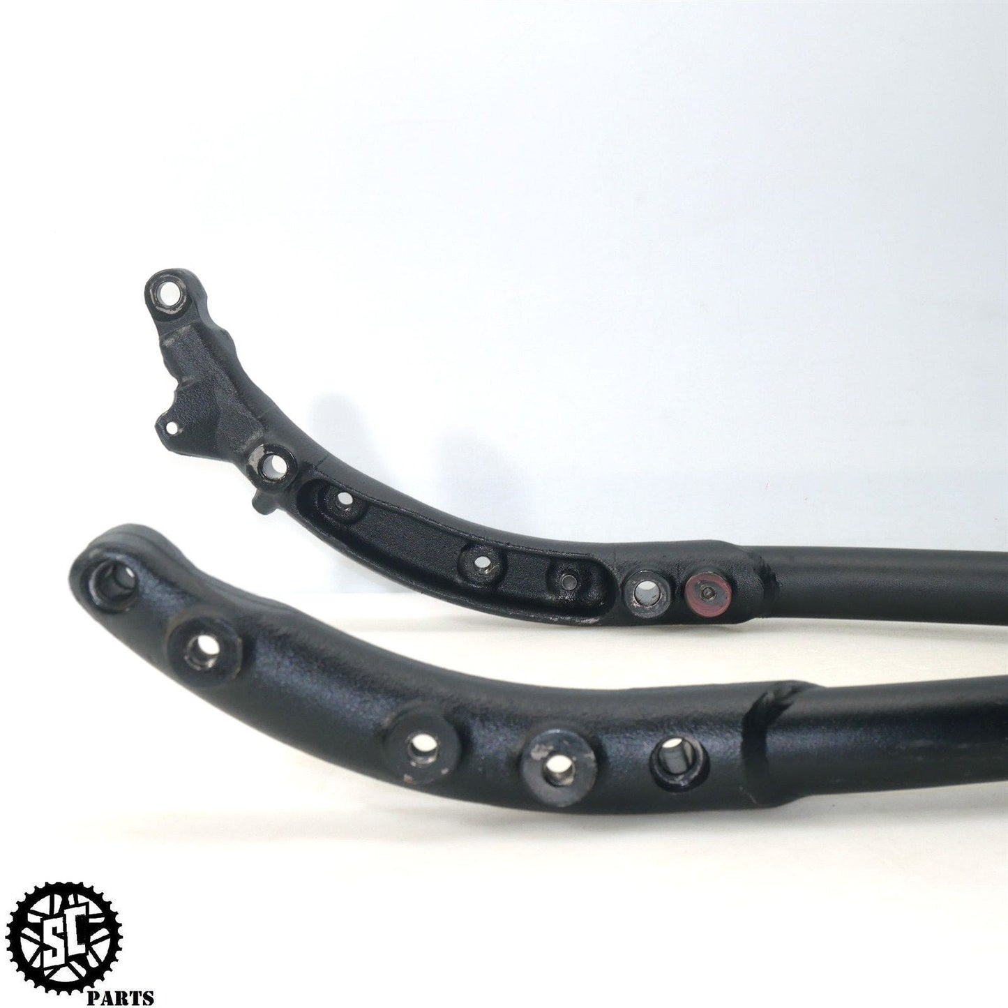 2023 INDIAN ROADMASTER FRAME TUBE BRACKET HD27