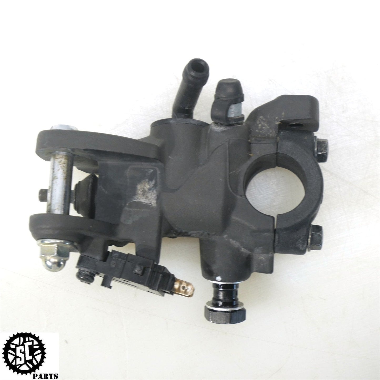 08-11 HONDA CBR1000RR FRONT BRAKE MASTER CYLINDER H27