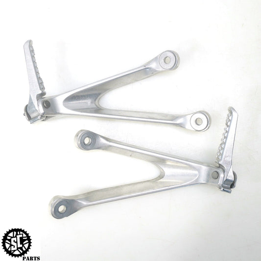 08-11 HONDA CBR1000RR REAR PASSENGER PEGS H27