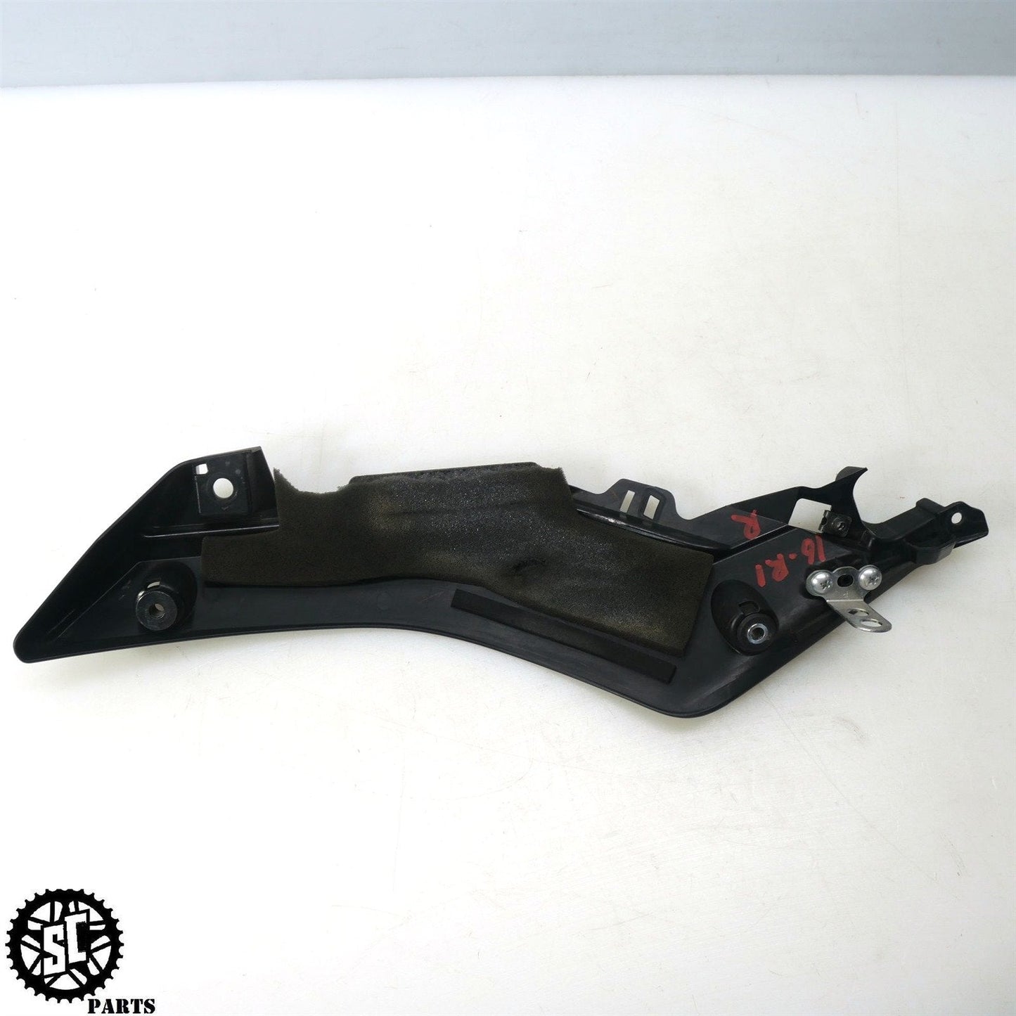 15-19 YAMAHA YZF R1 RIGHT FAIRING FRAME COVER Y03