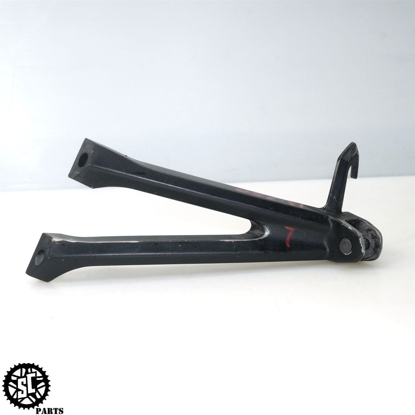 2013 SUZUKI GSXR 750 REAR PASSENGER PEGS BLACK S60