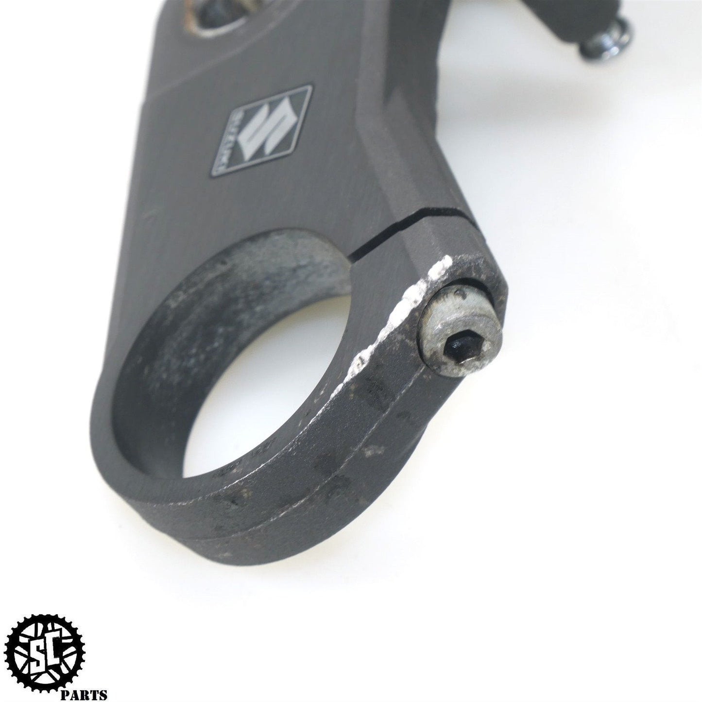 2013 SUZUKI GSXR 750 UPPER TRIPLE TREE CLAMP S60