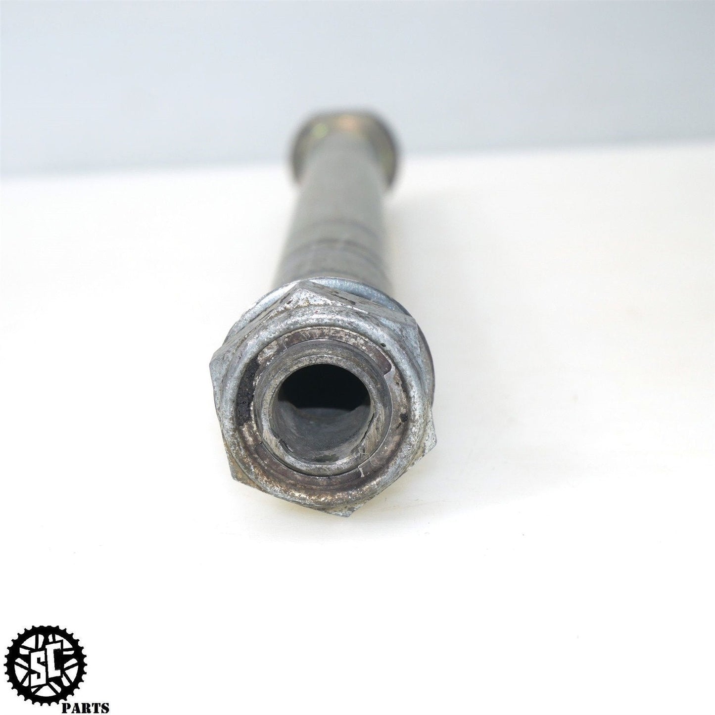 2013 SUZUKI GSXR 750 REAR WHEEL AXLE BOLT S60