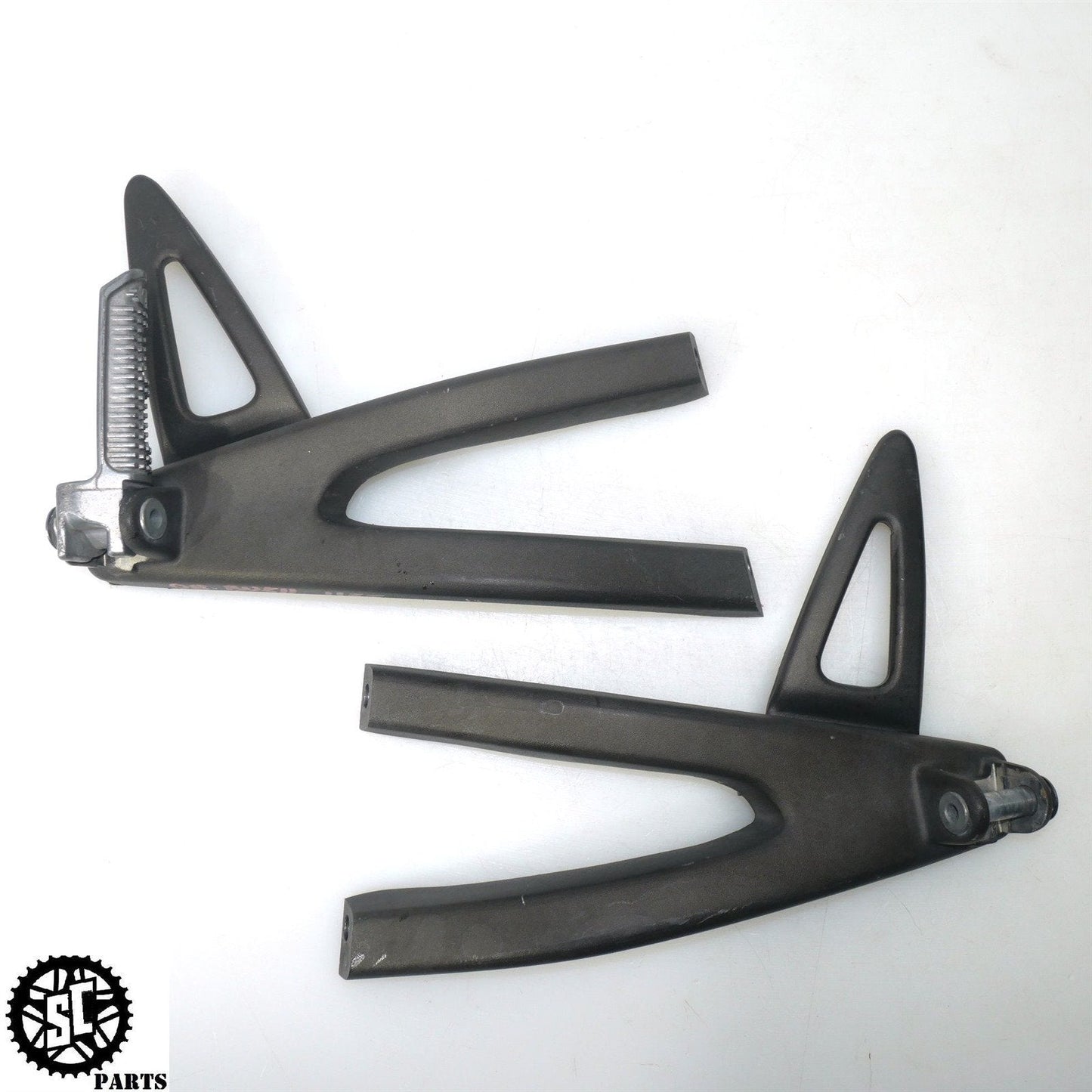 2008 BUELL 1125R REAR PASSENGER PEGS HB06