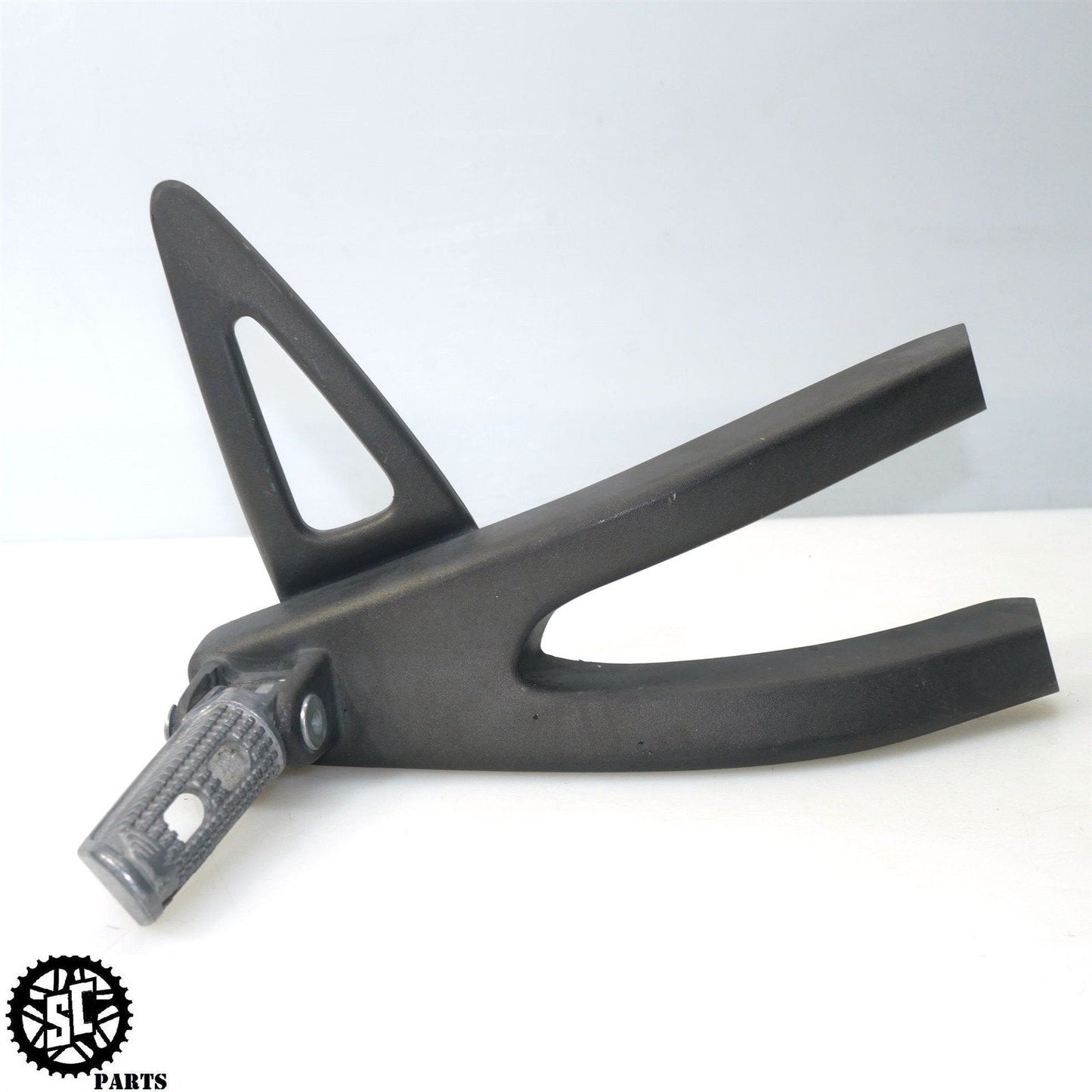 2008 BUELL 1125R REAR PASSENGER PEGS HB06