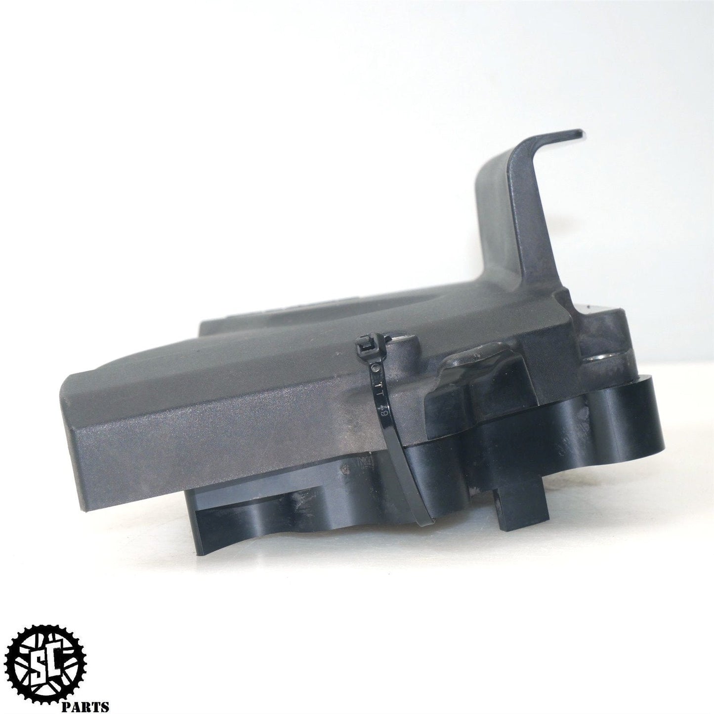2011 YAMAHA YZF R1 FRONT SPROCKET COVER Y35